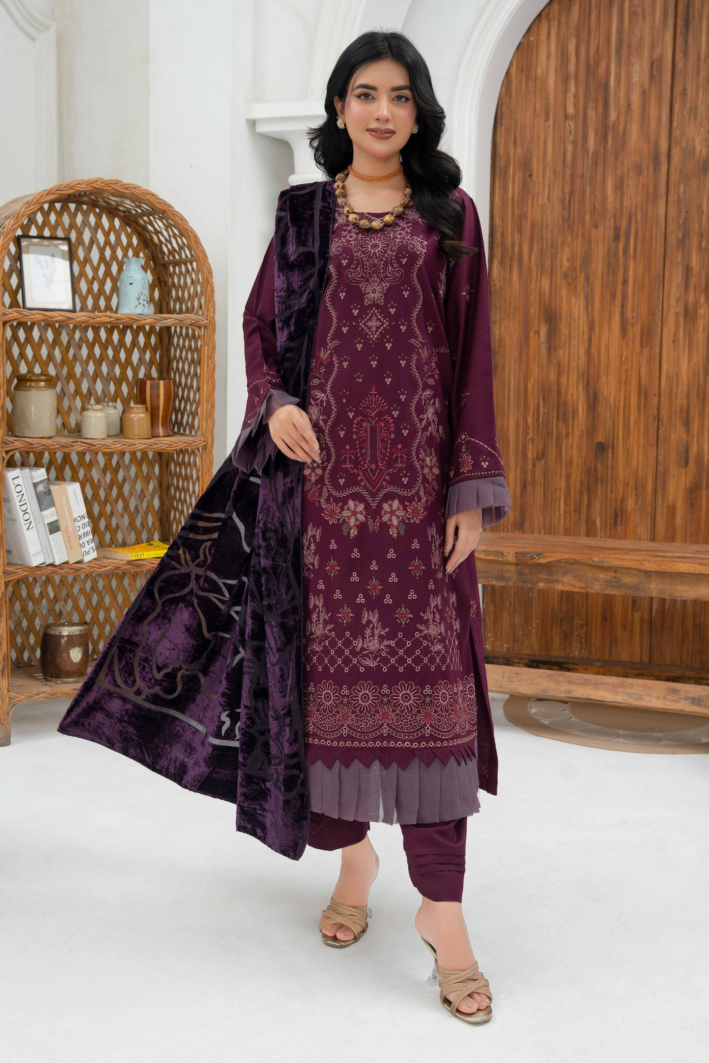Rajwan Emb Dhanak with Plachi Shawl 3PC