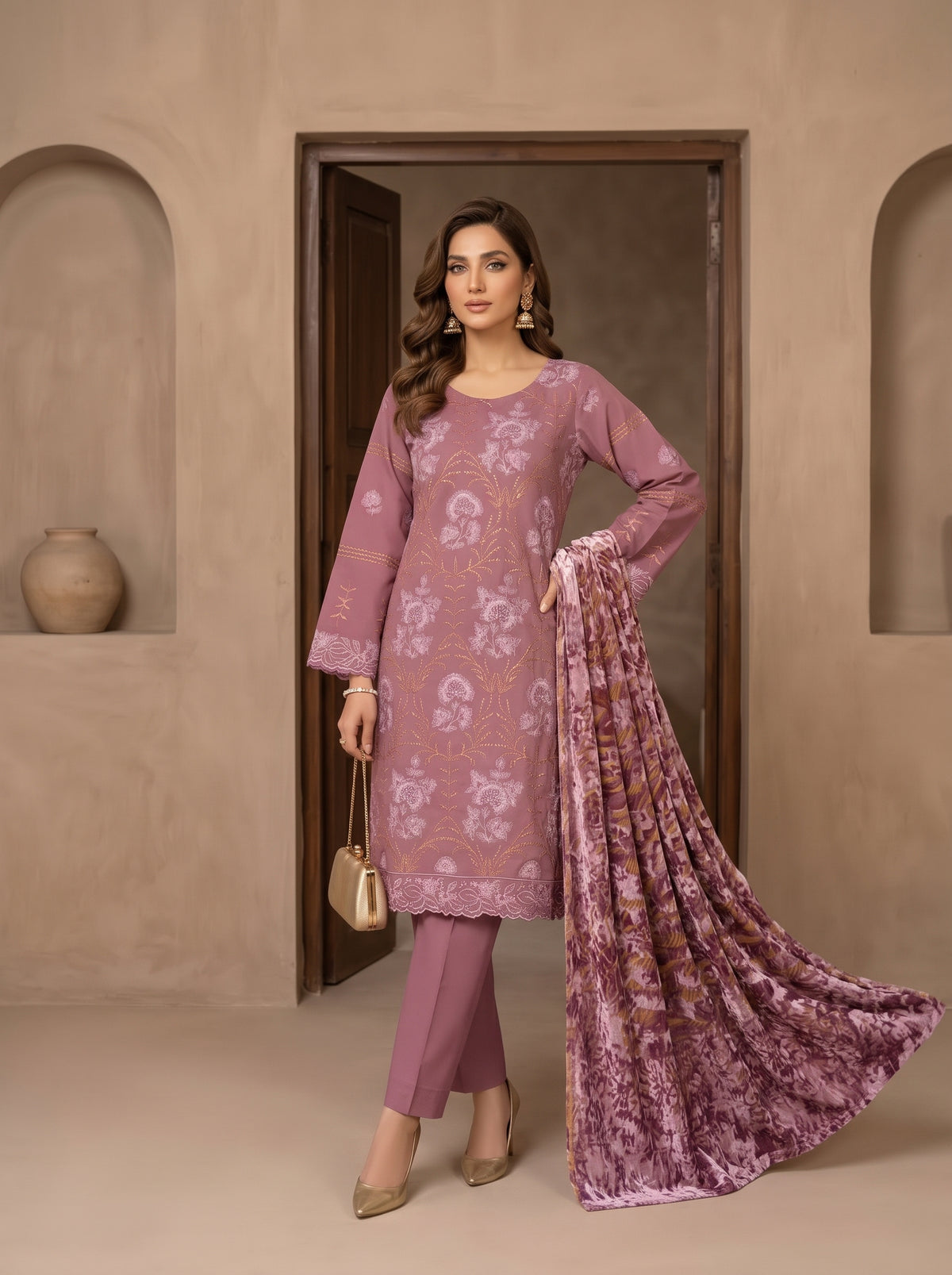 Luxuria By Anaya Noor Heavy Emb Dhanak With Plachi Shawl 3PC