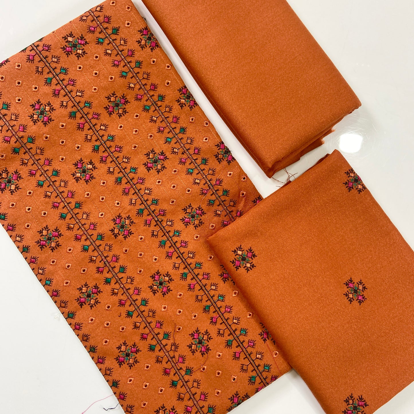 Bareeze Emb Karandi 2PC