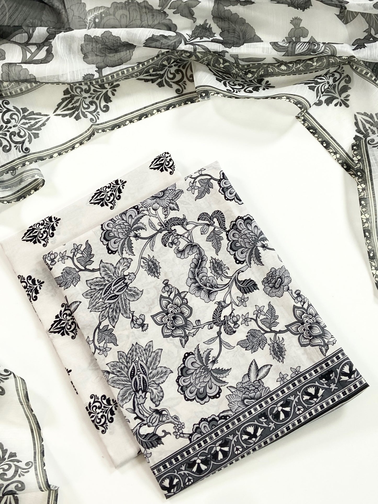 Rang o Noor By Shajar Noor Digital Printed Lawn 3PC