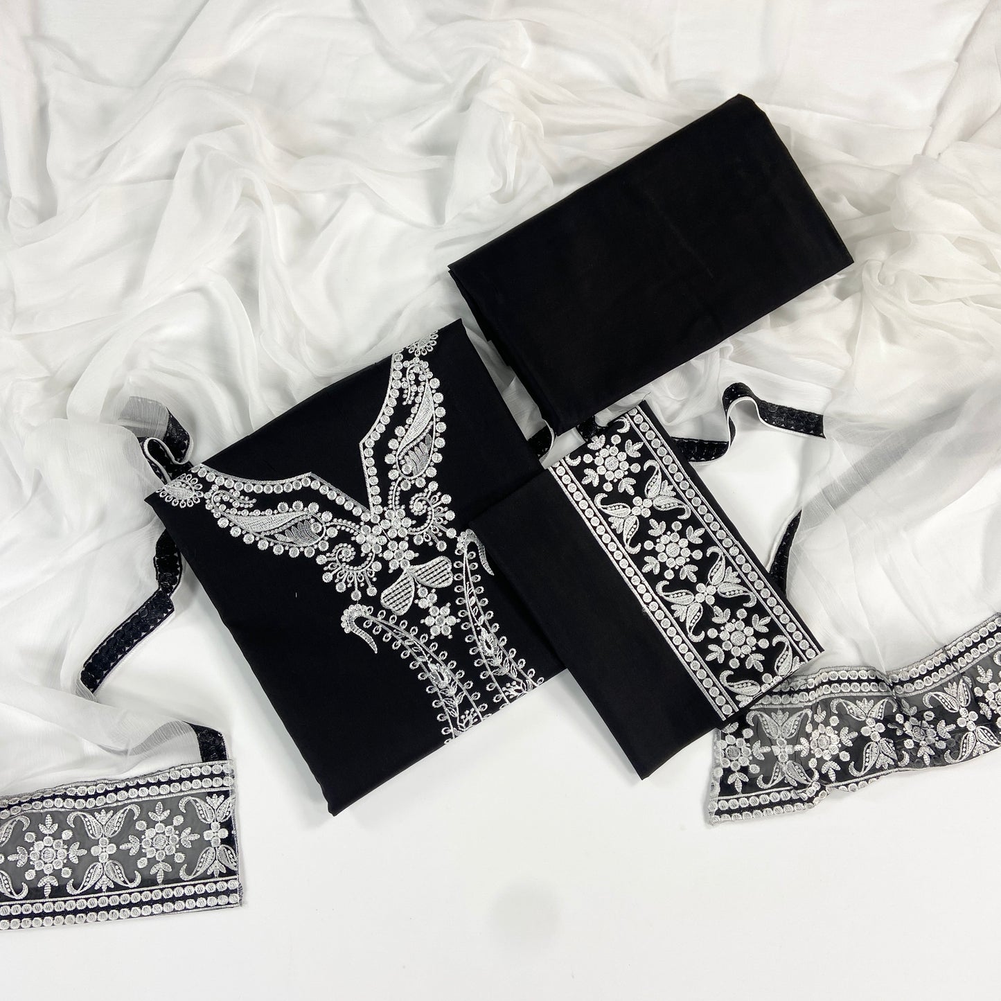 Laam Luxury Embroidered Lawn 3PC