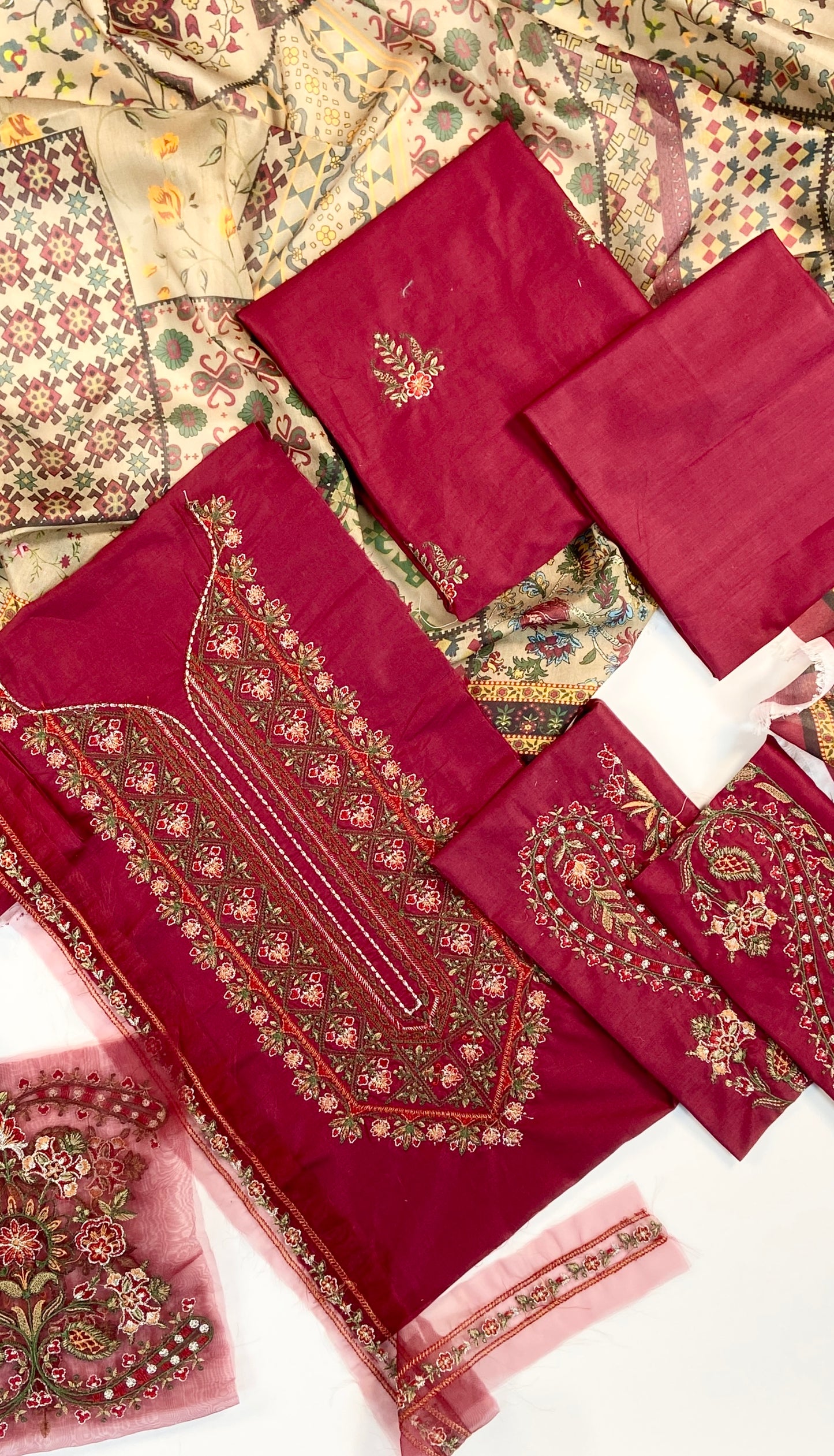 Maria B Embroidered Lawn 3PC