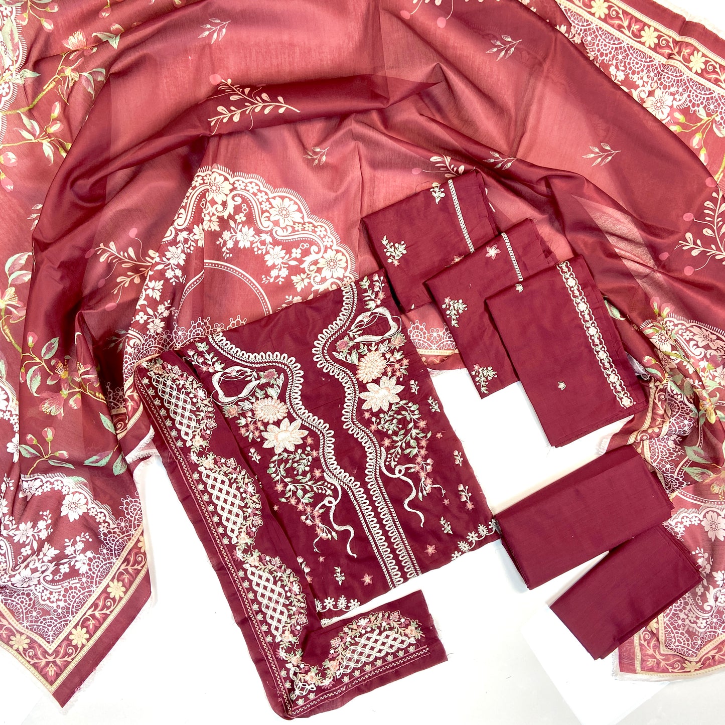 Maria B Embroidered Lawn 3PC