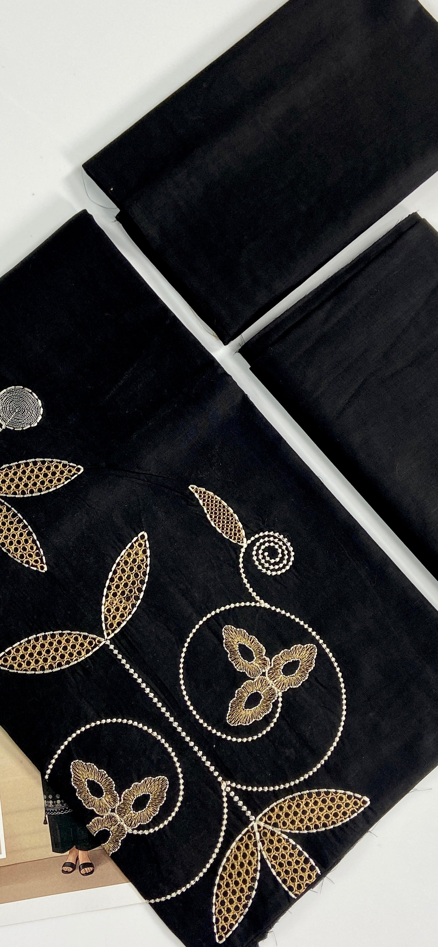 Nureh By Farwah Embroidered Lawn 2PC