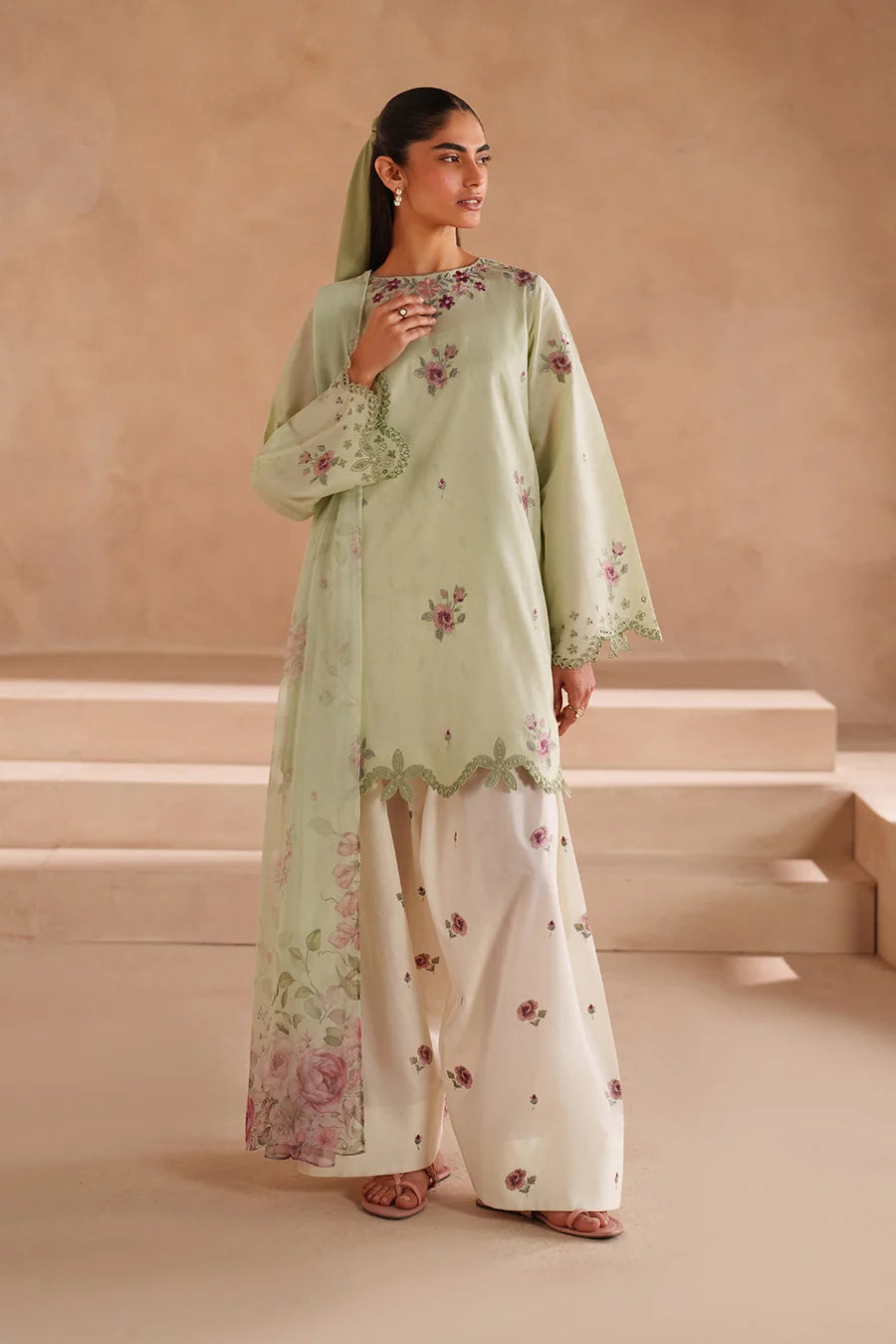 Iznik Plain Embroidered Dhanak 3PC