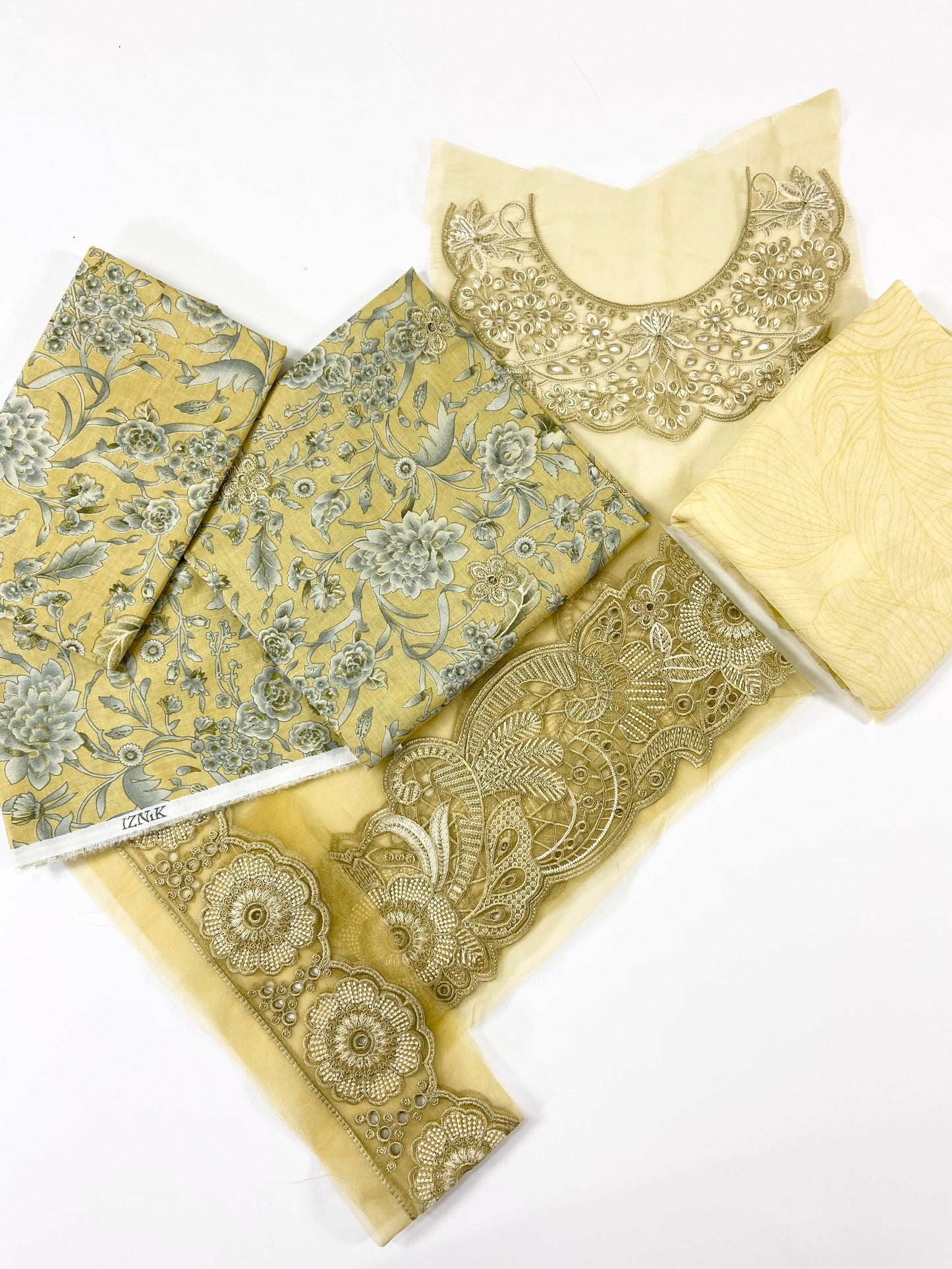 Iznik Emb Luxury Lawn 3PC