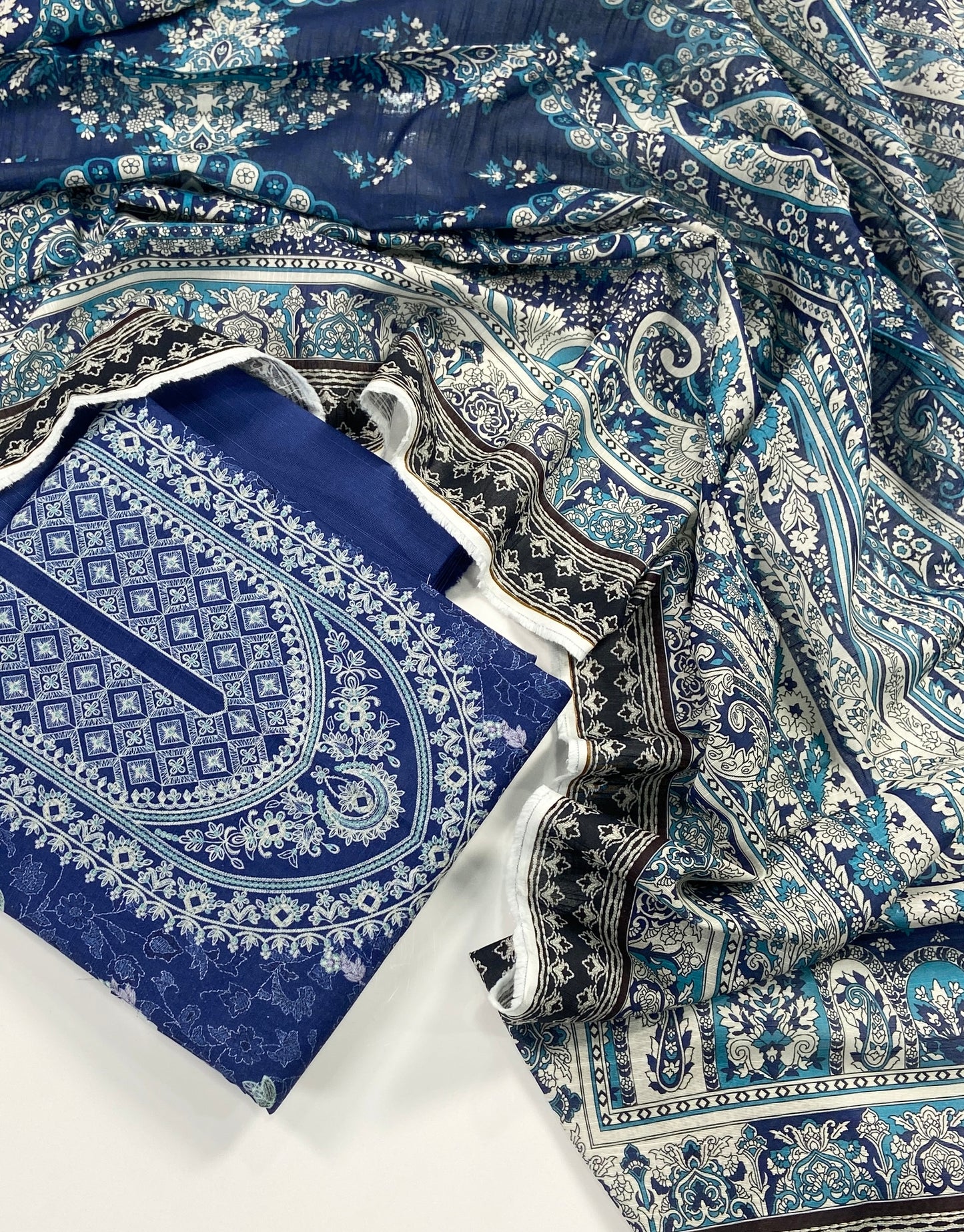 Mausummery Digital Printed Khaddar 3PC