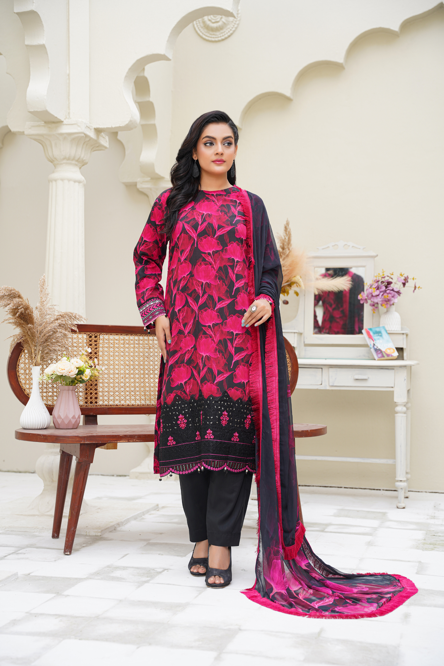 Anaya – Aaghaz-e-Sardi 3PC Viscose Suit