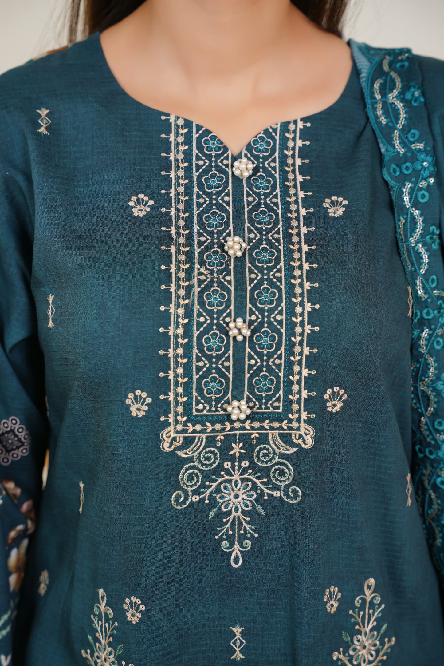 Riwayat-e-Sardi By Anaya Noor Emb Linen 3PC