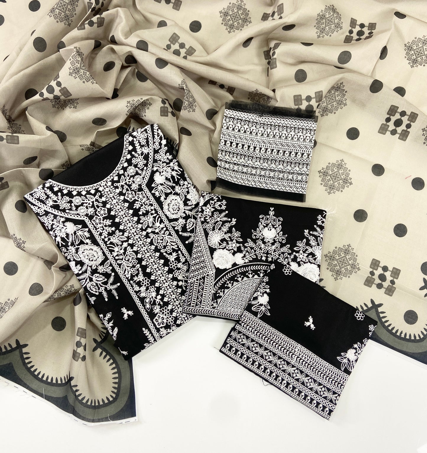 Maria B Luxury Emb Dhanak Marina 3PC