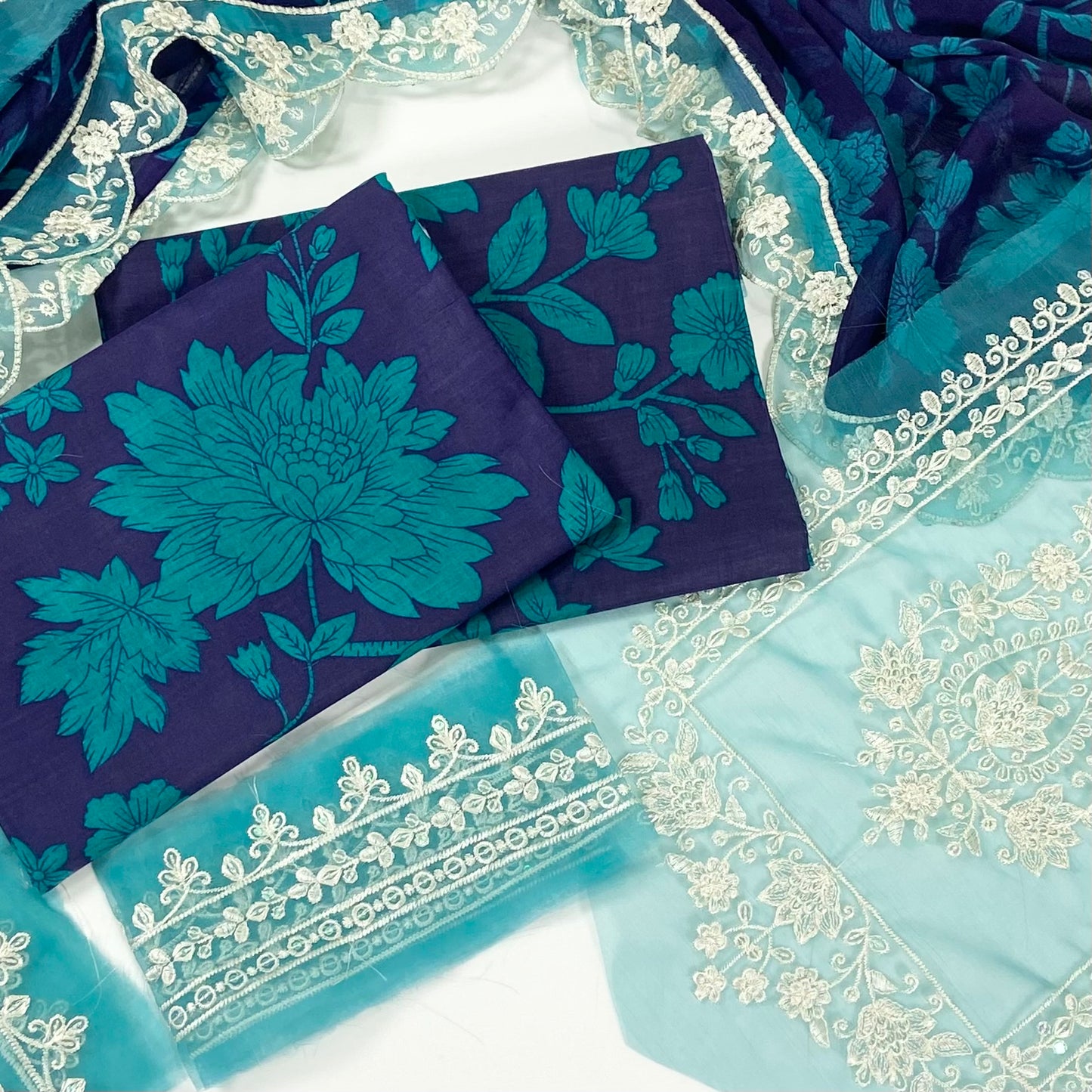 Maria B Emb Luxury Lawn 3PC