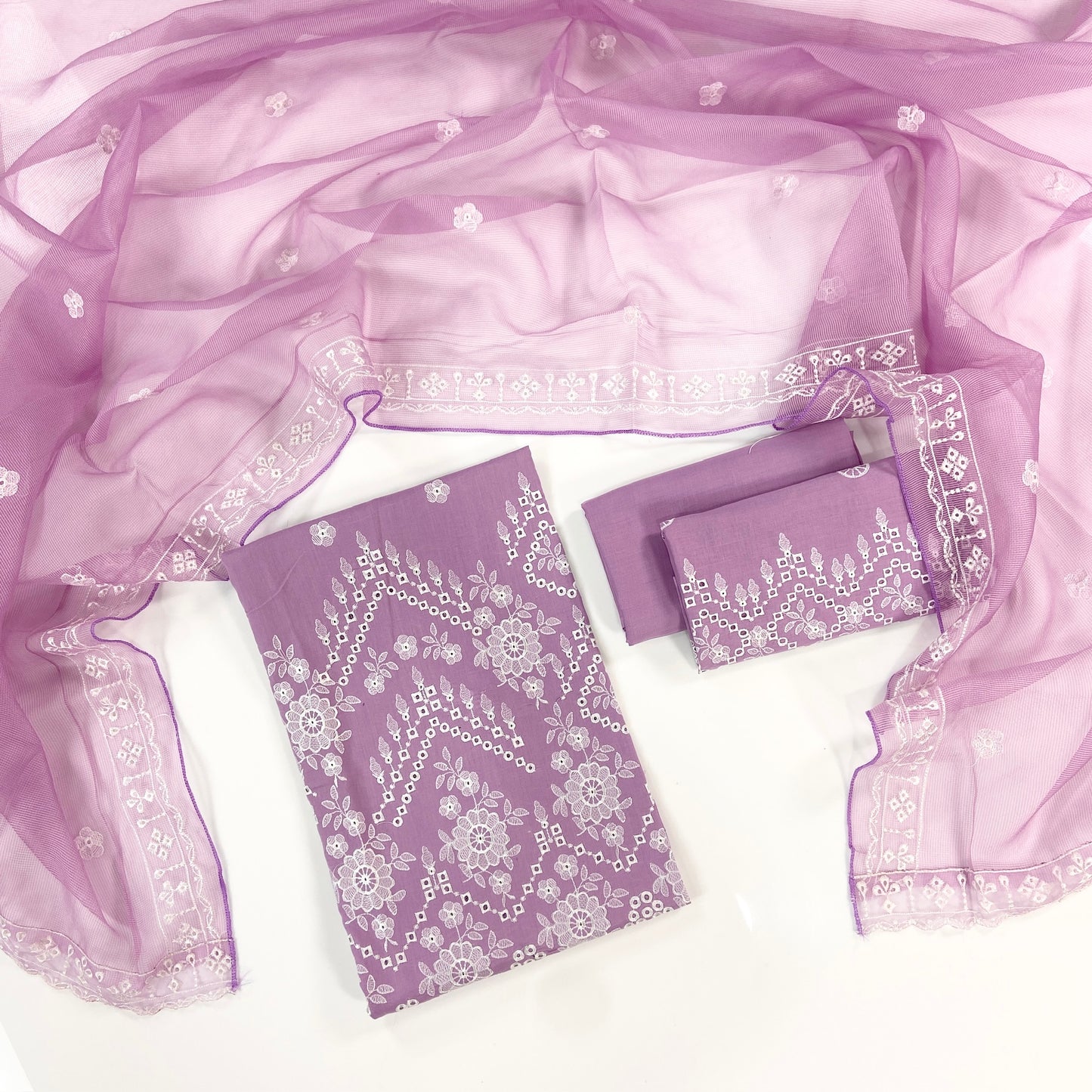 Sapphire Luxury Embroidered Lawn 3PC