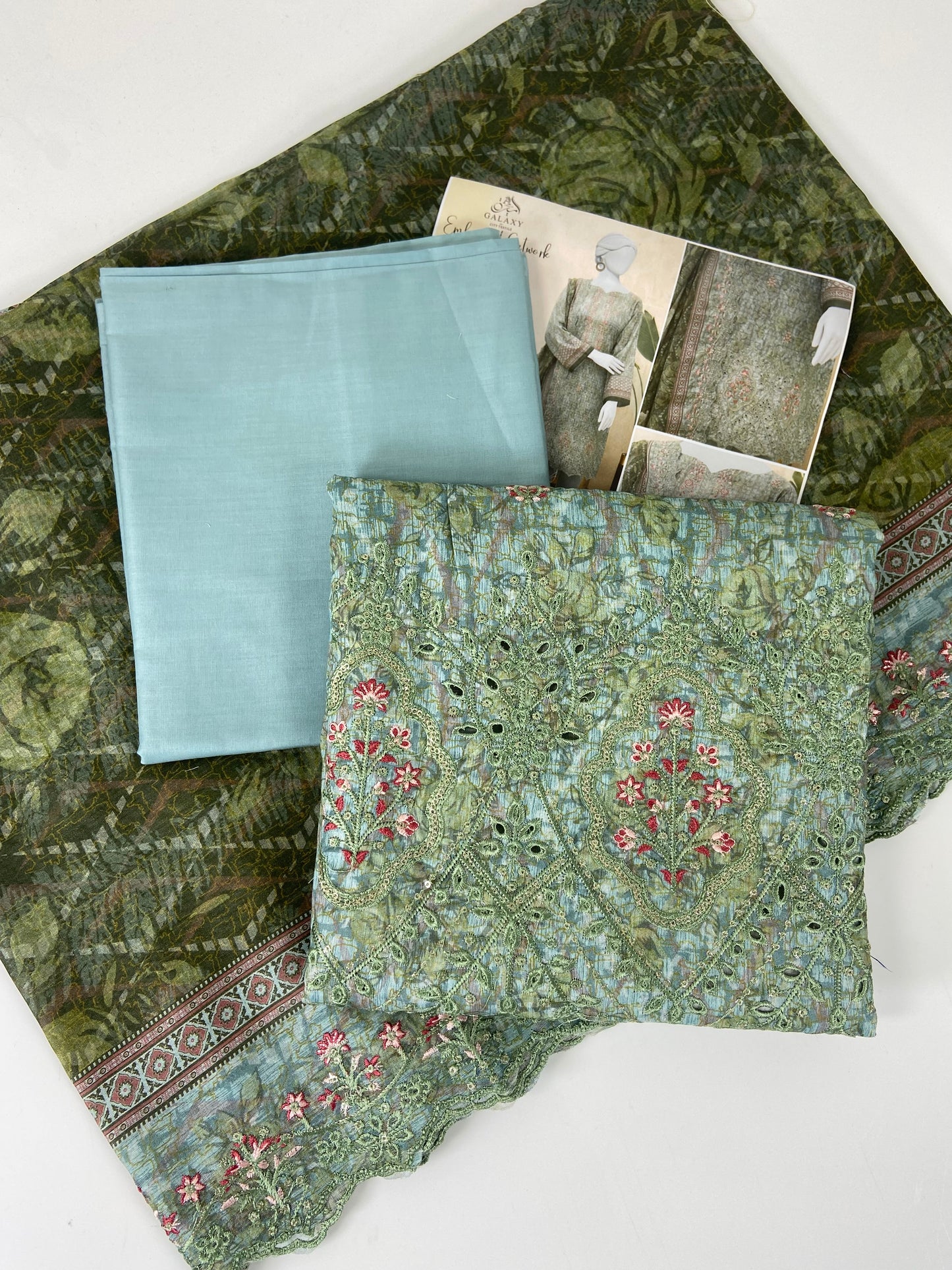 Almeerah Emb Lawn With Cutwork 3-PC