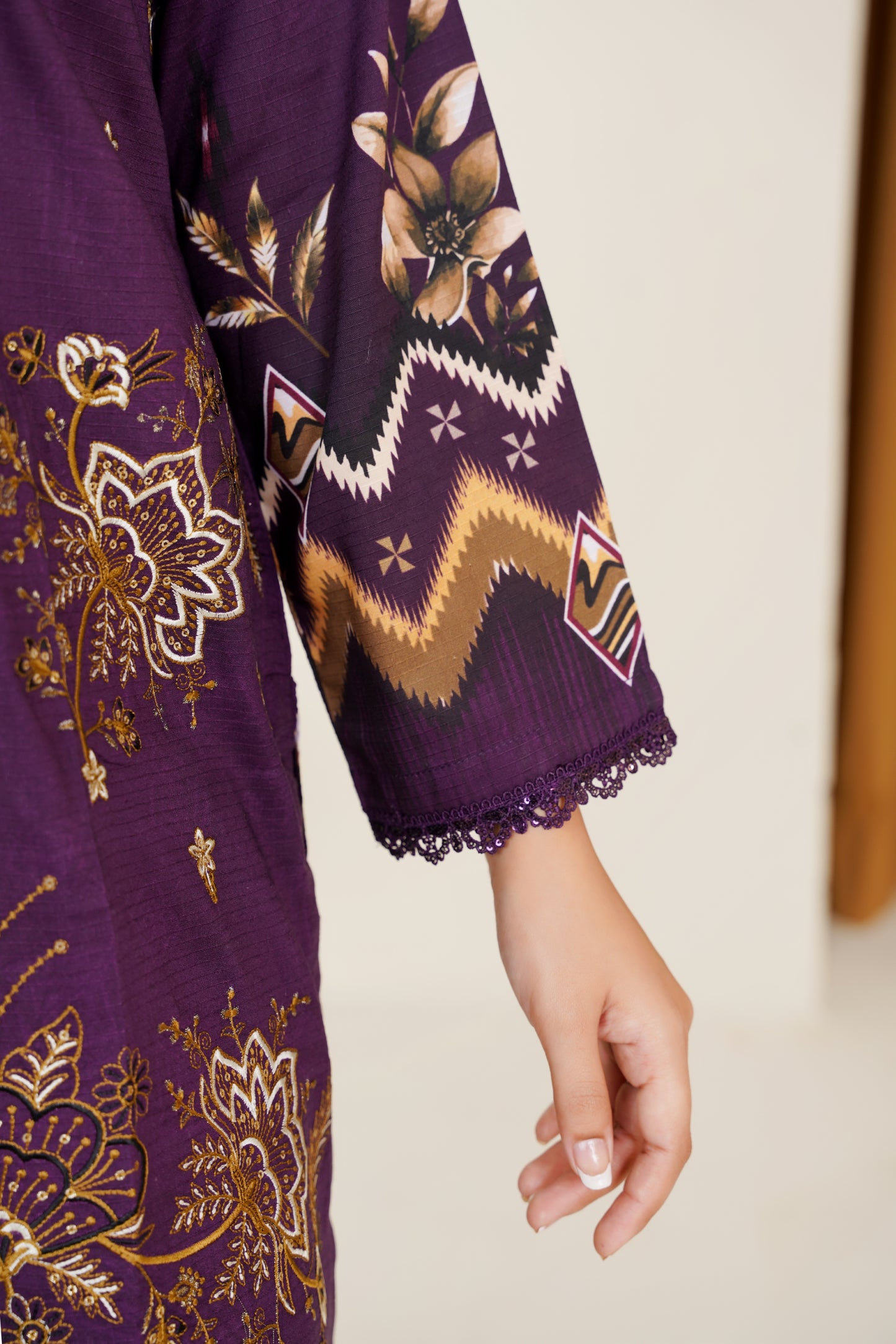 Riwayat-e-Sardi By Anaya Noor Emb Linen 3PC