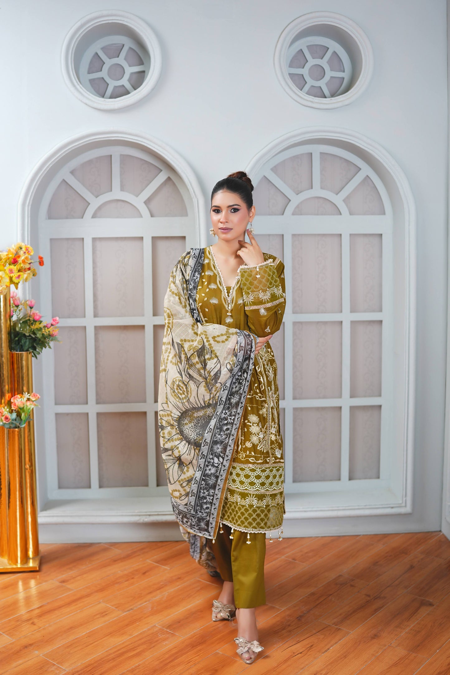 Silk & Stories Luxury Heavy Embroidered Lawn 3PC
