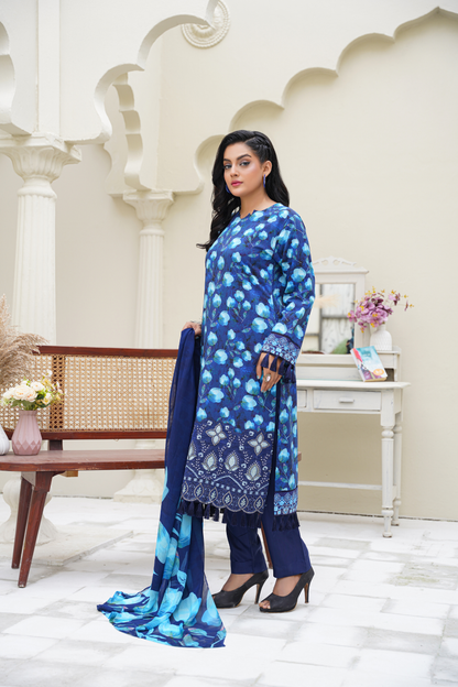 Anaya – Aaghaz-e-Sardi 3PC Viscose Suit