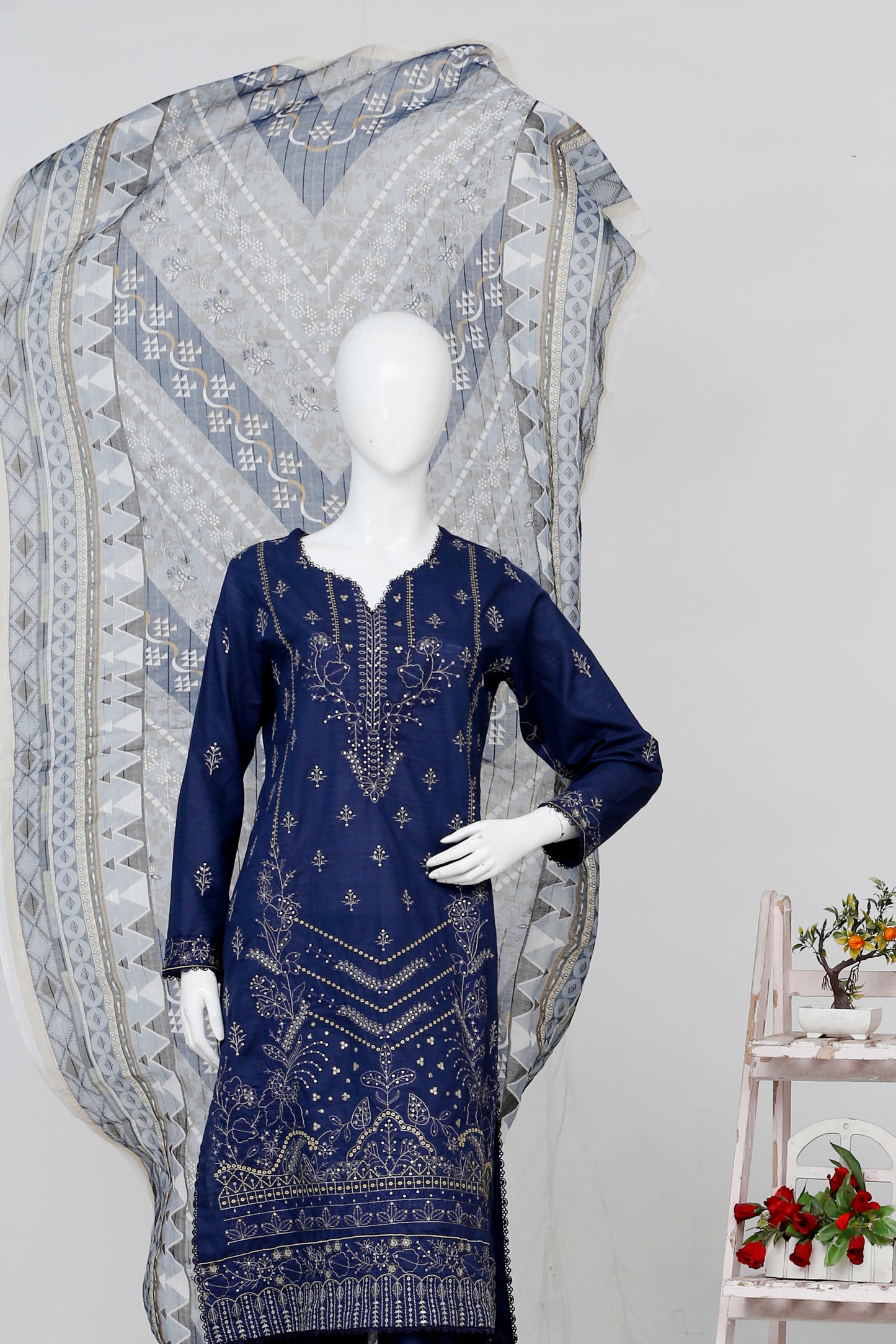 Zarqash By Anaya Noor Bana Dora Emb 3-PC
