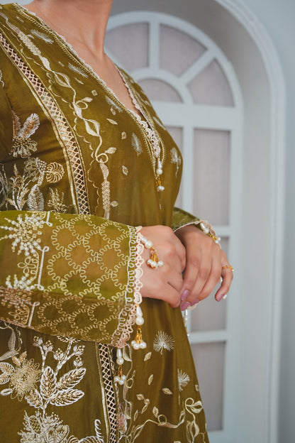 Silk & Stories Luxury Heavy Embroidered Lawn 3PC
