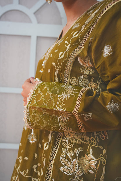 Silk & Stories Luxury Heavy Embroidered Lawn 3PC