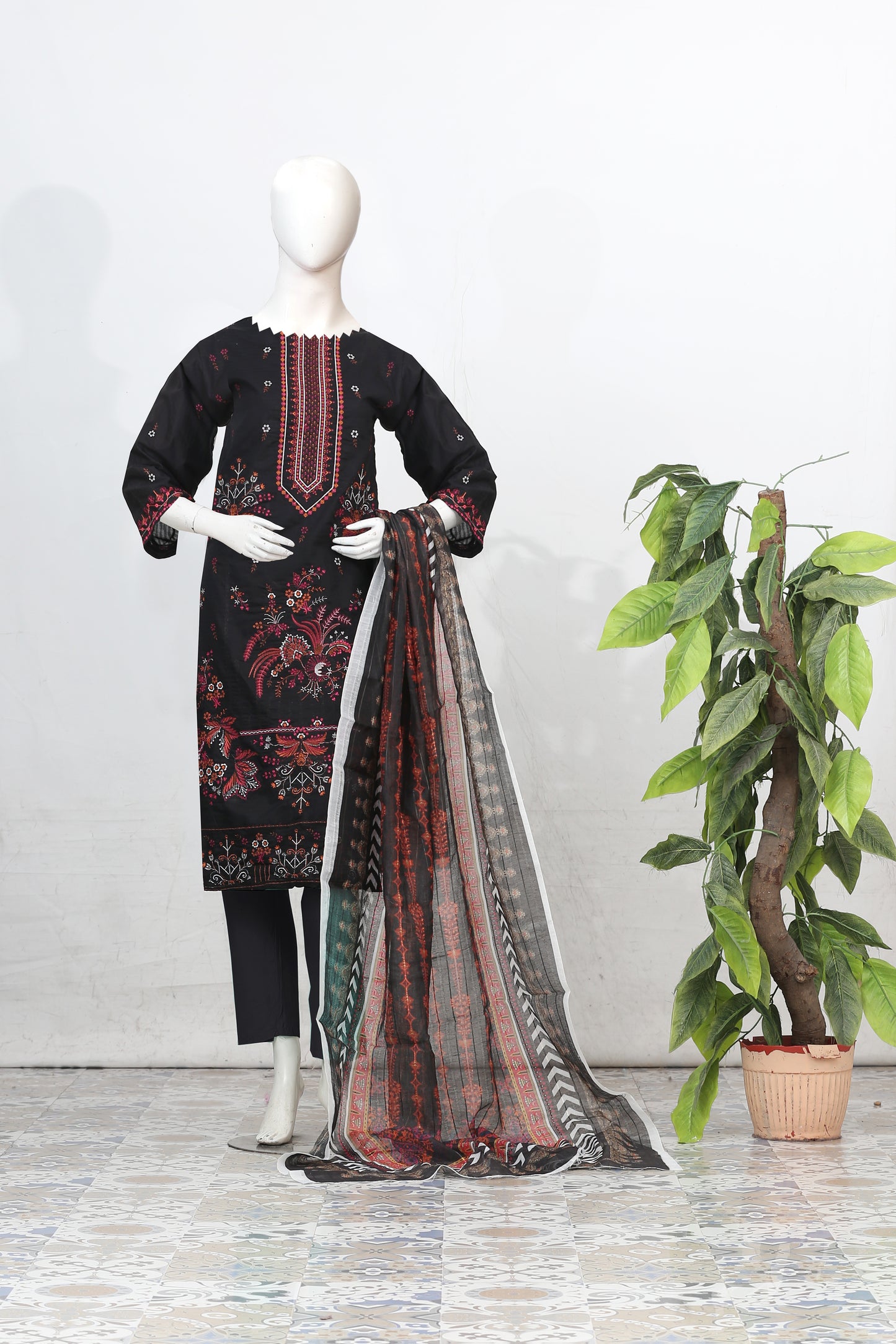 Zarqash By Anaya Noor Emb Lawn 3-PC