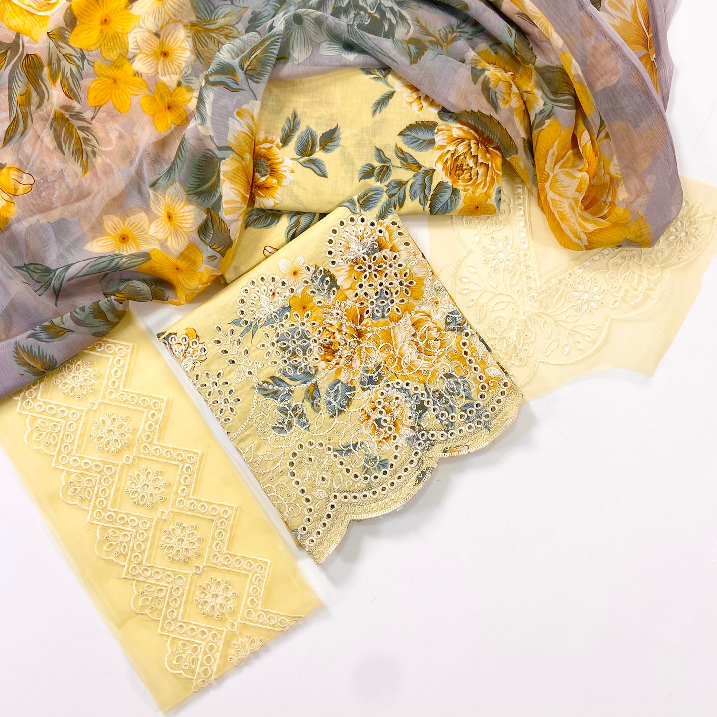 Iznik B Emb Luxury Lawn 3PC
