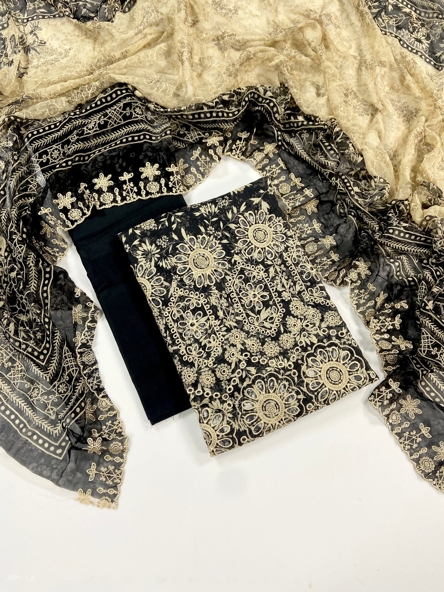 Riwayat Embroidered Lawn With Chiffon Dupatta 3PC