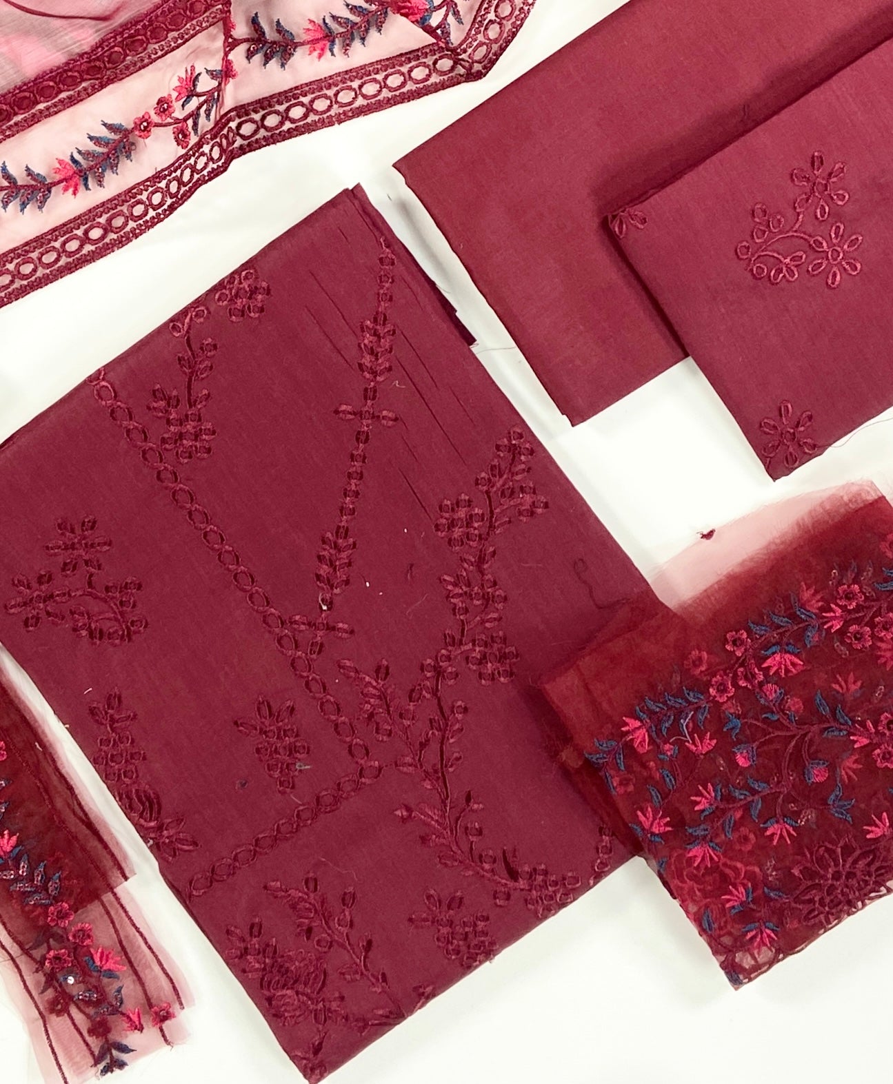 Noor By Saadia Asad Emb Lawn 3PC