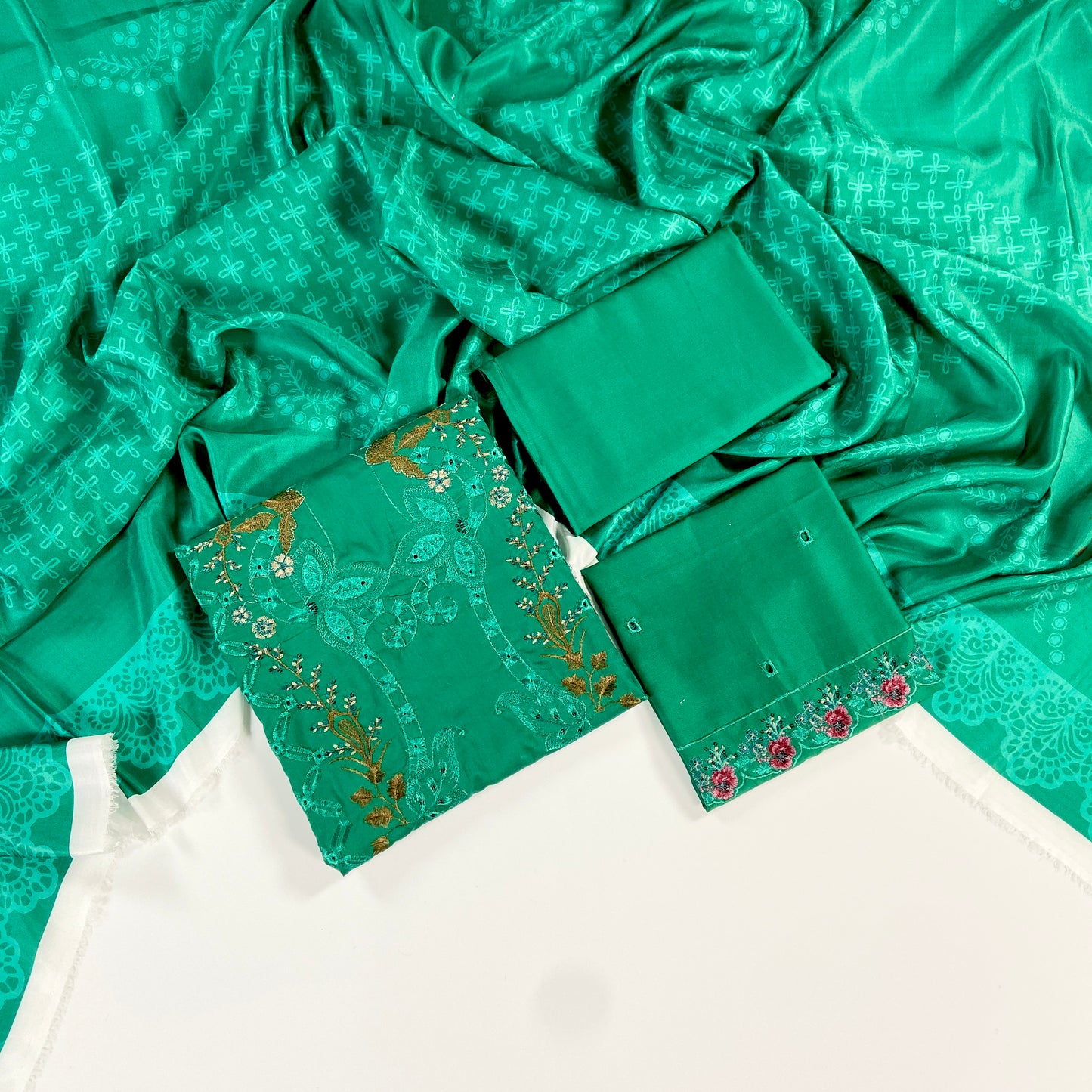 Maria B Embroidered Linen 3PC