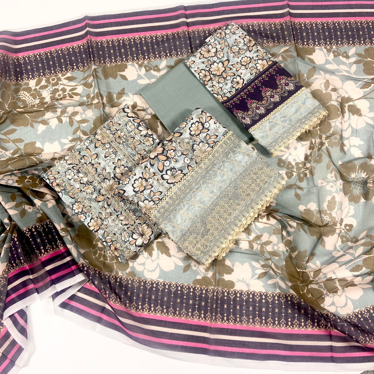 Fantak By Anaya Noor Heavy Emb Lawn 3PC