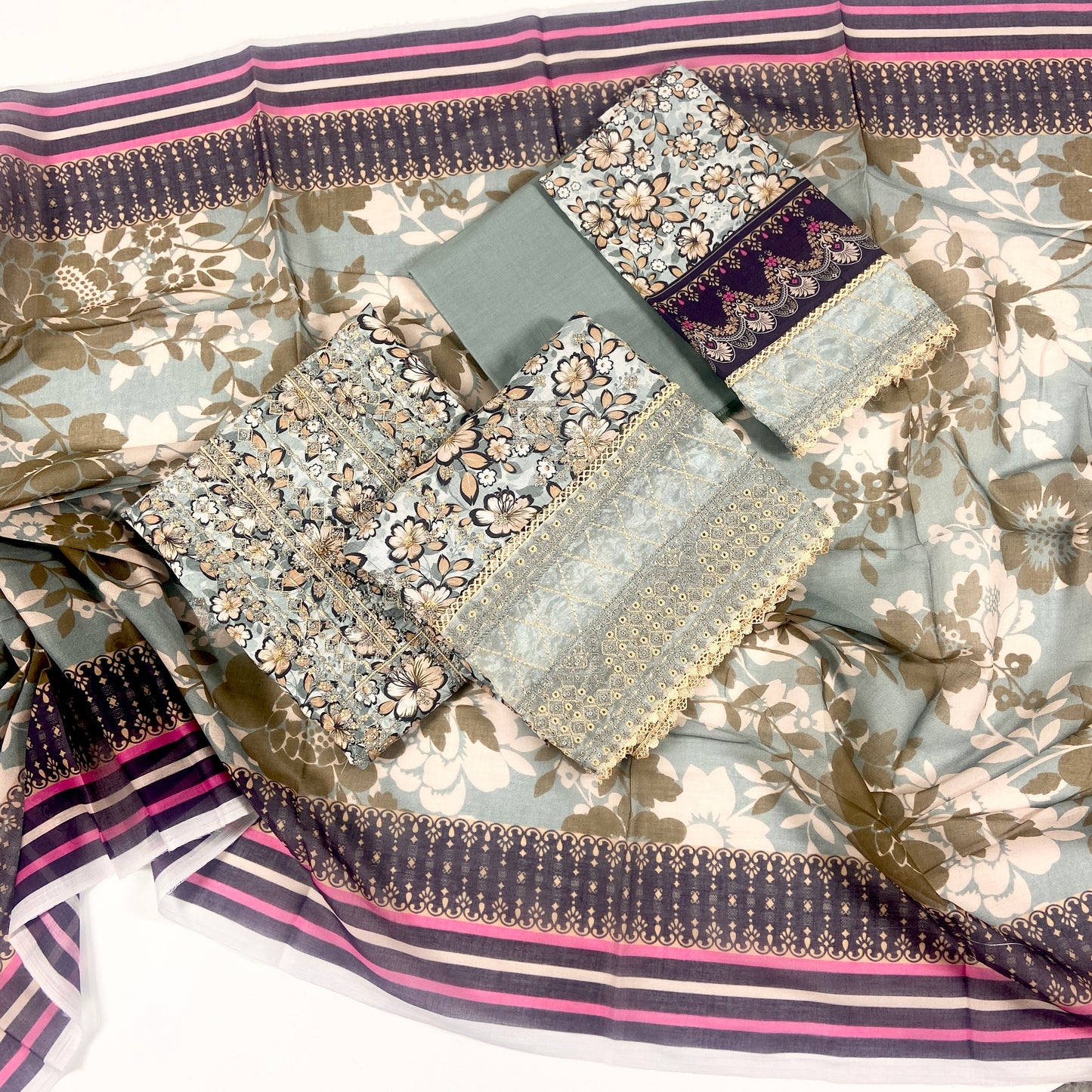 Fantak By Anaya Noor Heavy Emb Lawn 3PC