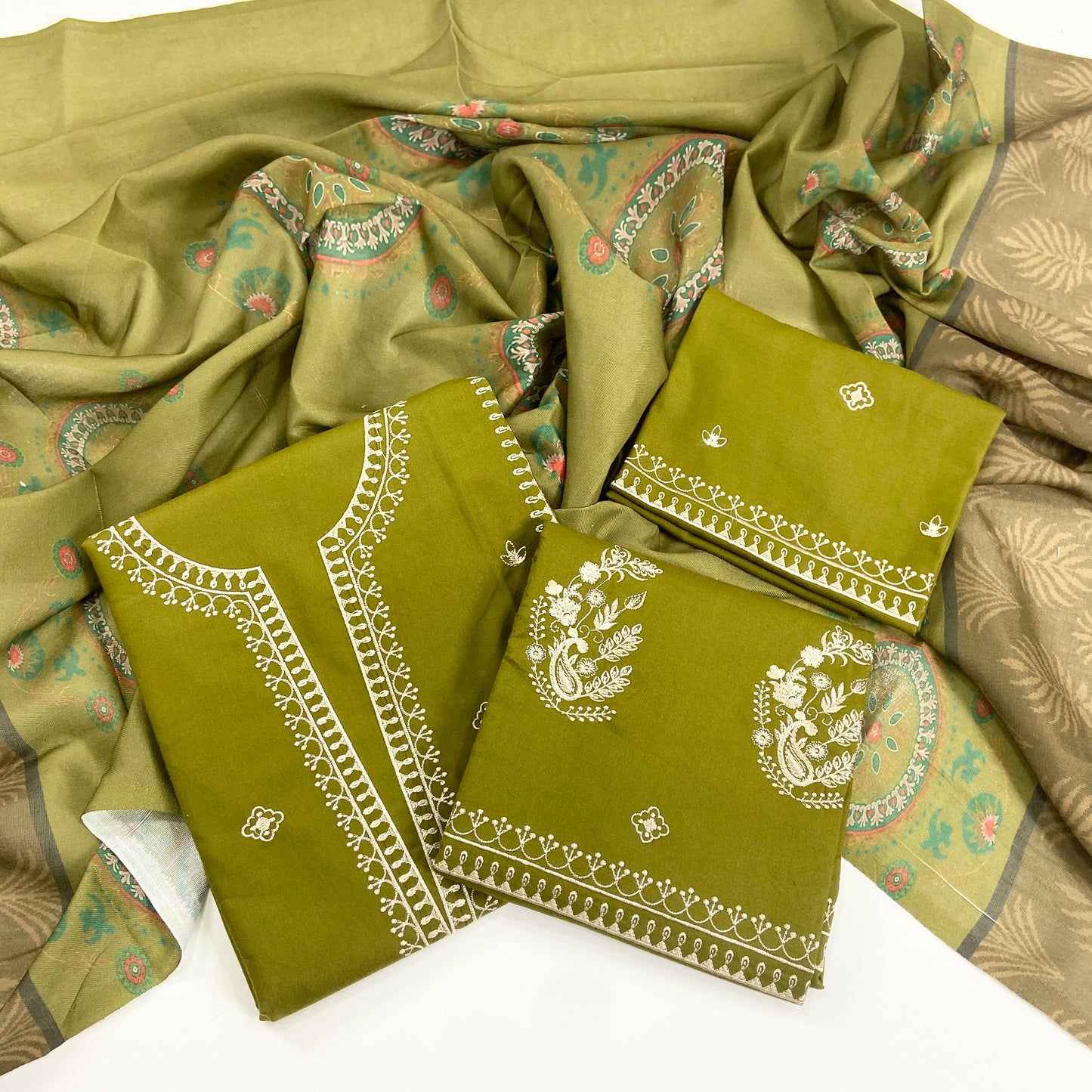 Urge Luxury Emb Suit 3PC