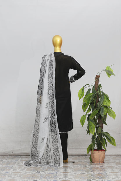 Zarqash By Anaya Noor Heavy Emb With Neno Kara 3PC