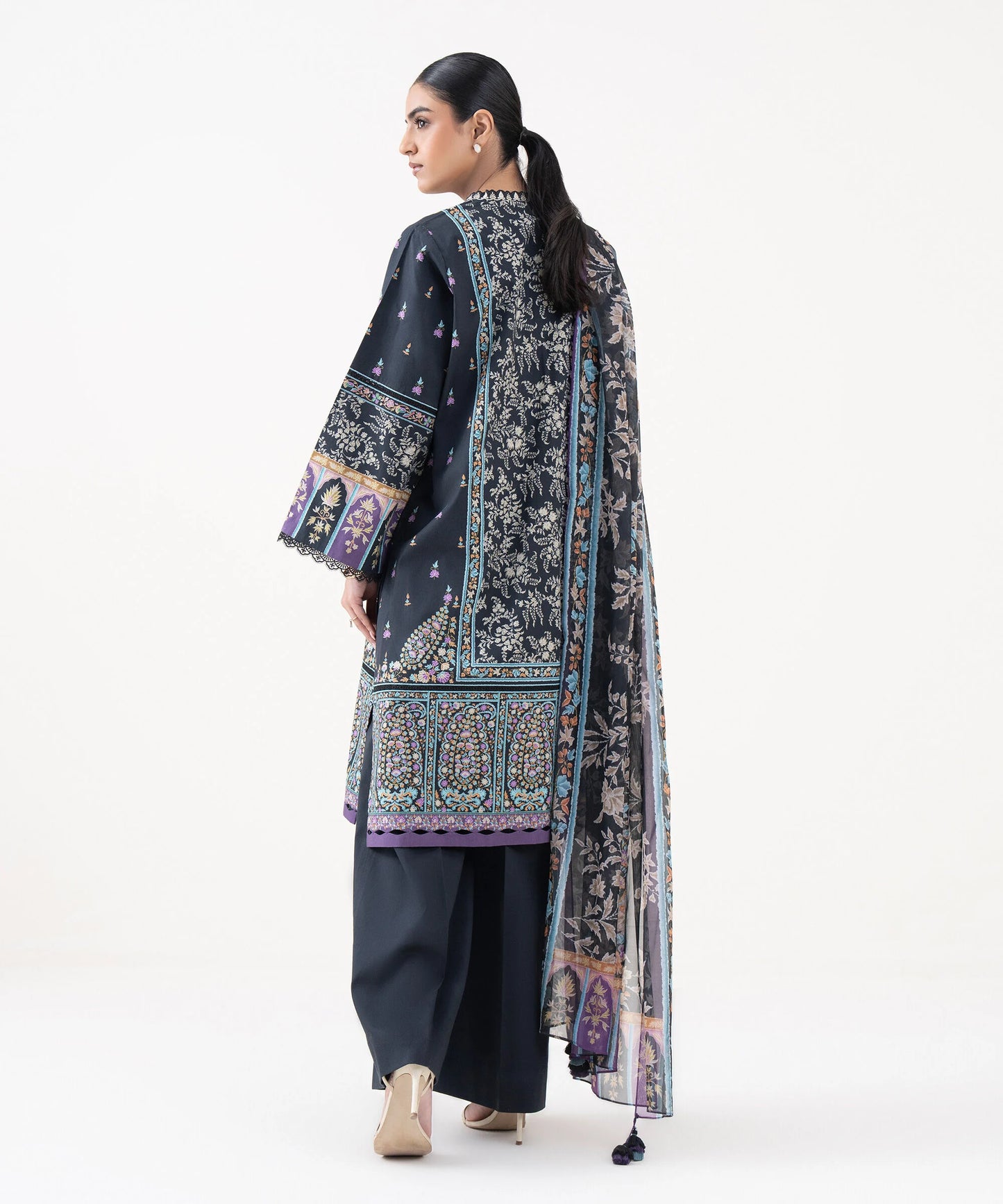 Sapphire Daily Digital Printed Lawn 3PC