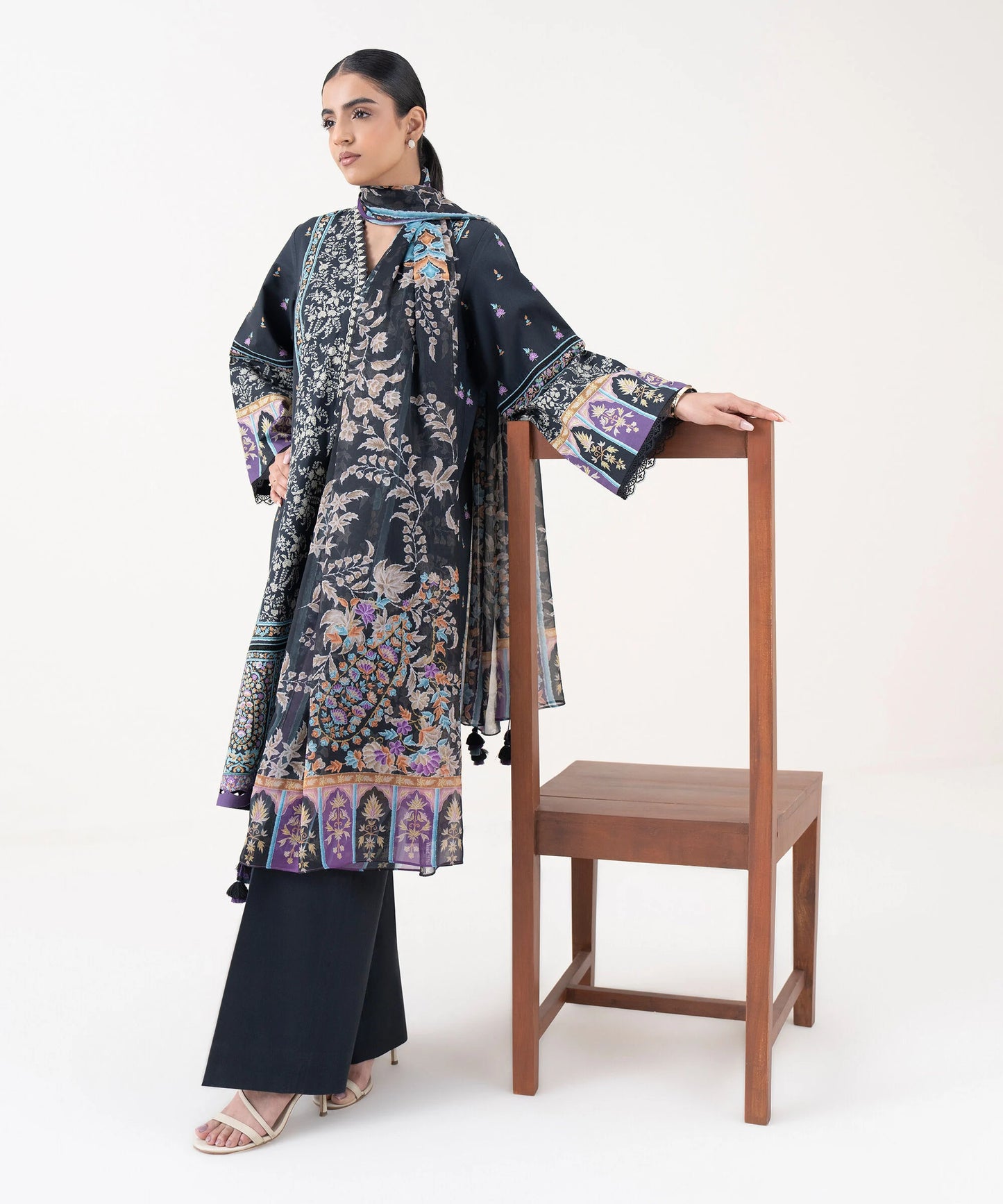 Sapphire Daily Digital Printed Lawn 3PC