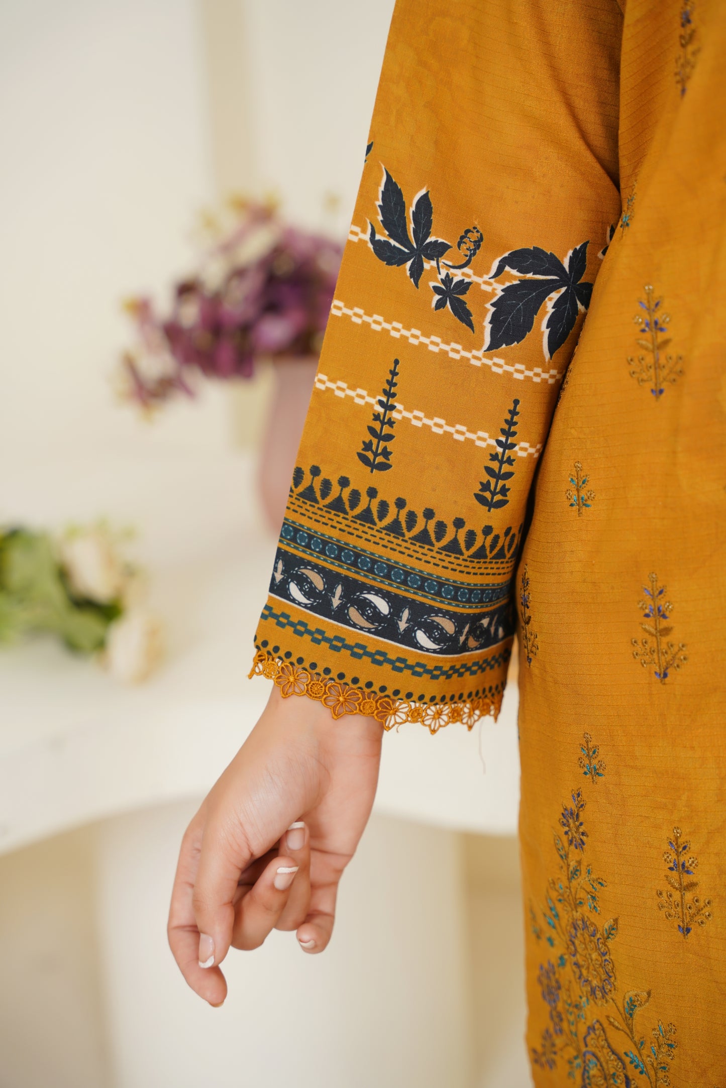 Riwayat-e-Sardi By Anaya Noor Emb Linen 3PC