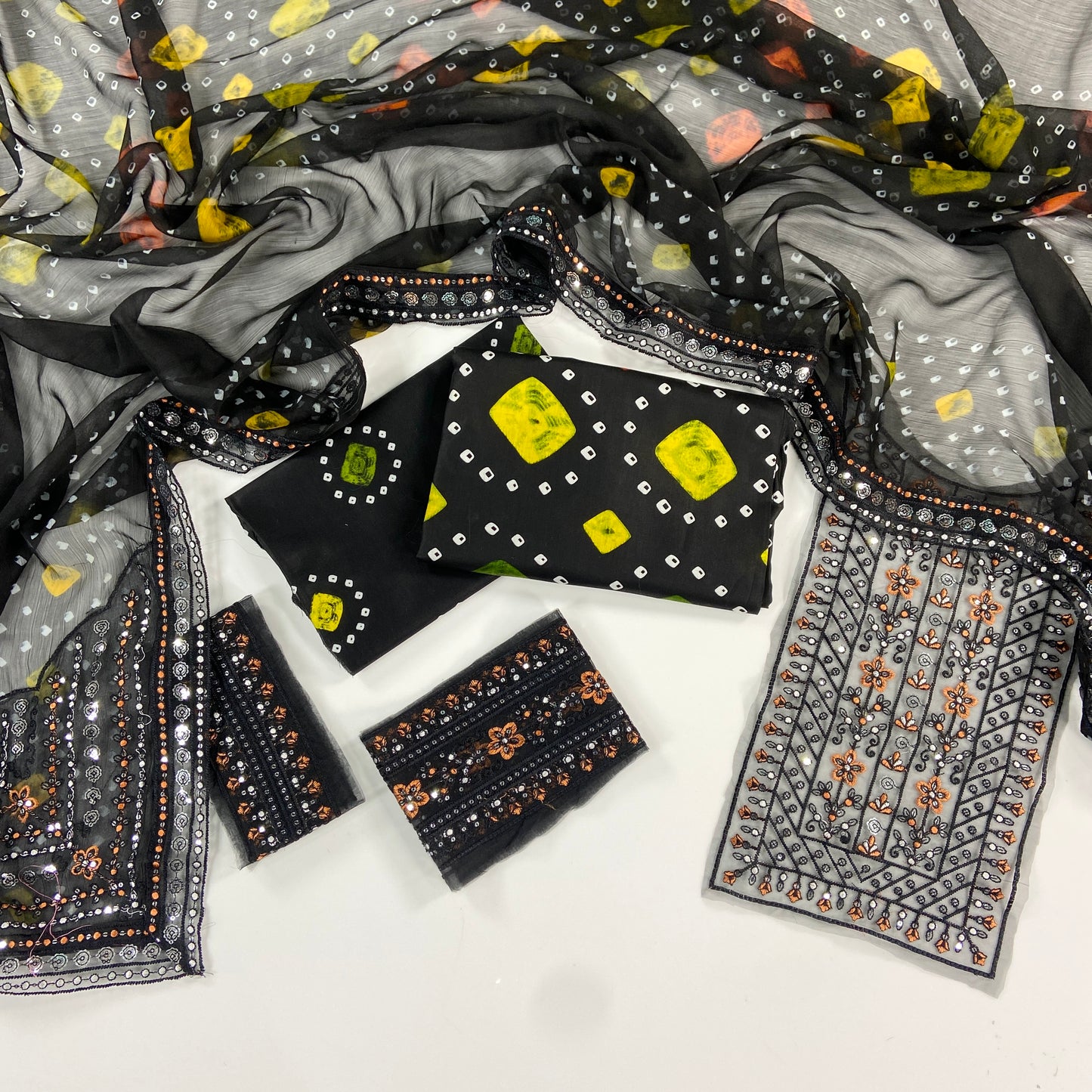 Aneelas Embroiderd & Digital Printed Lawn 3PC