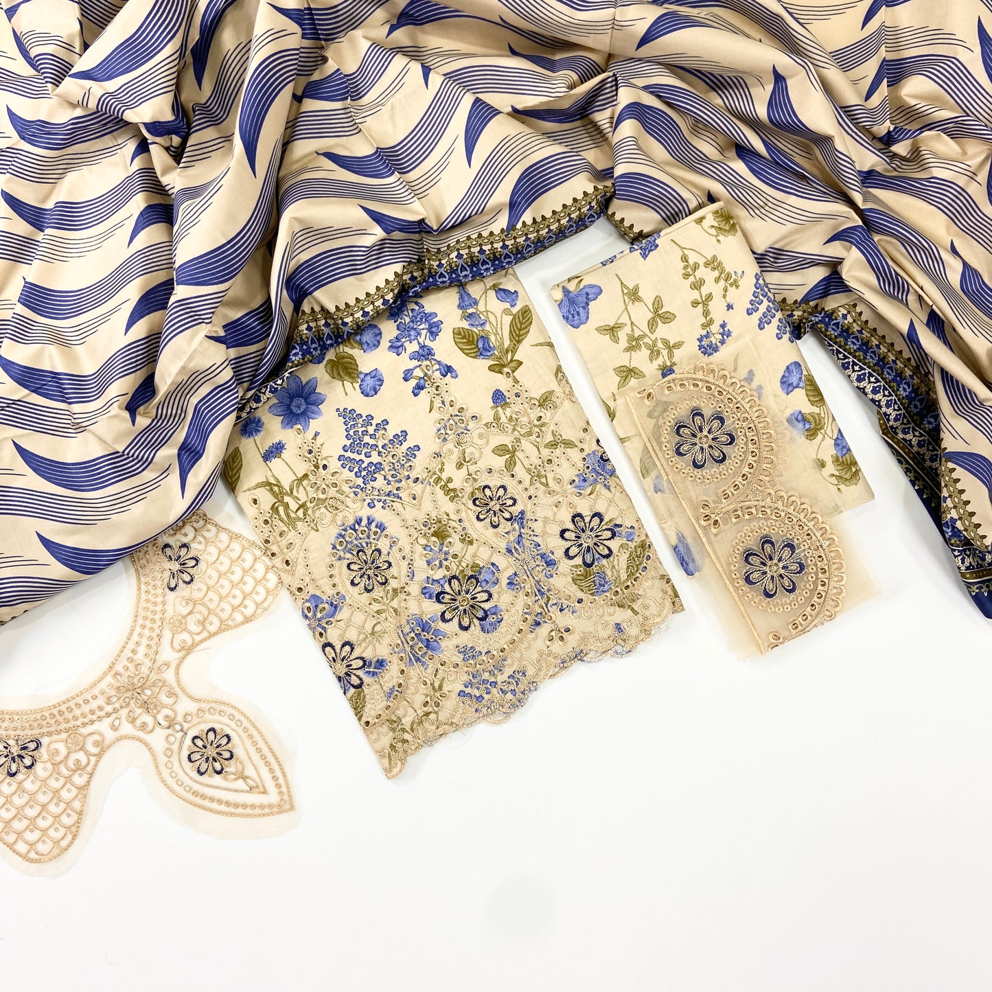 Vanya Printed Linen With Emb Patches 3PC