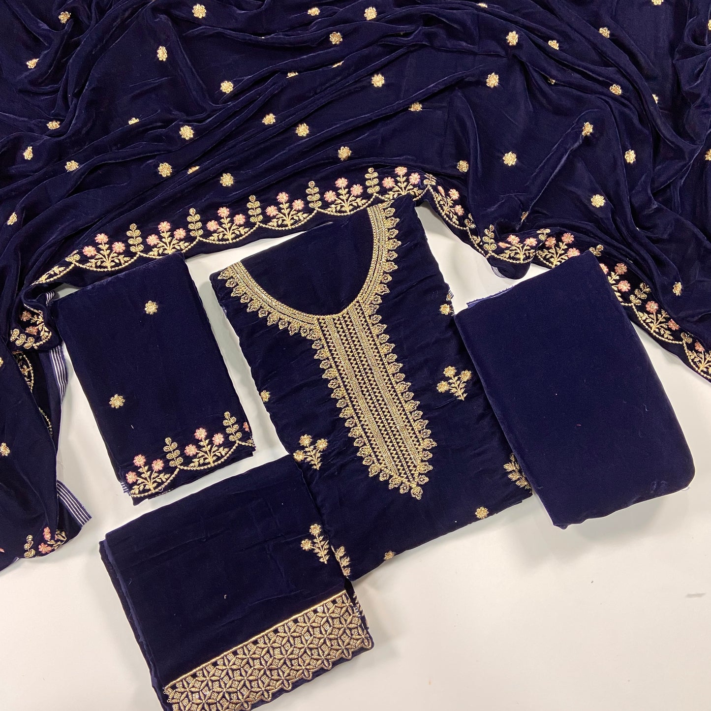 Maria B Luxury Velvet Embroidered Suit – 3PC