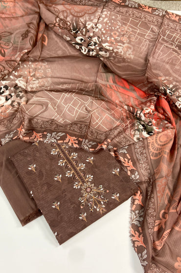 Anaya Noor Bana Dora Embroidered Lawn 3PC