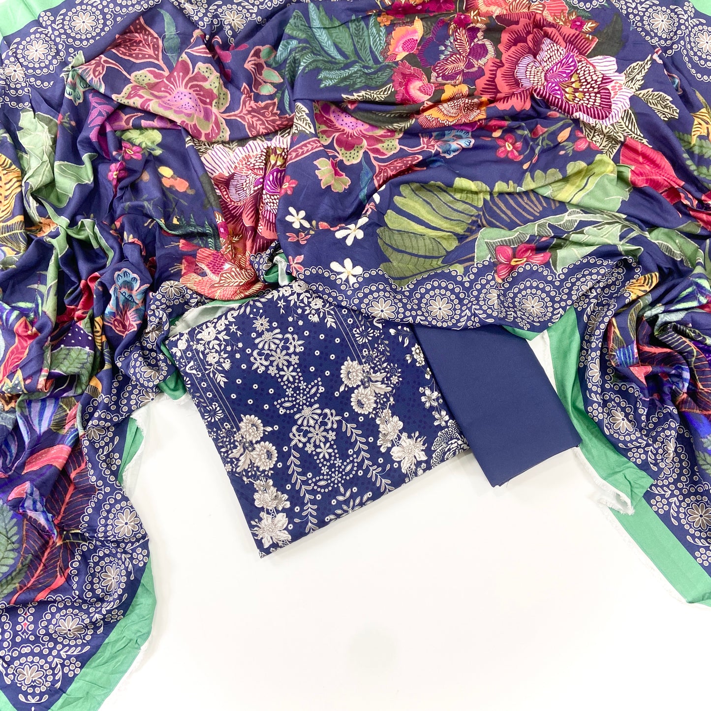 Mawra Essential Printed Viscose 3PC