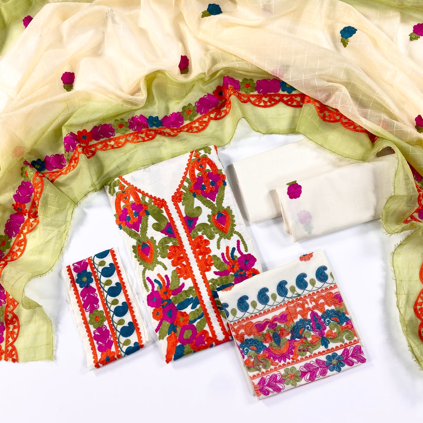 Tawakkal Luxury Embroidered Lawn 3PC