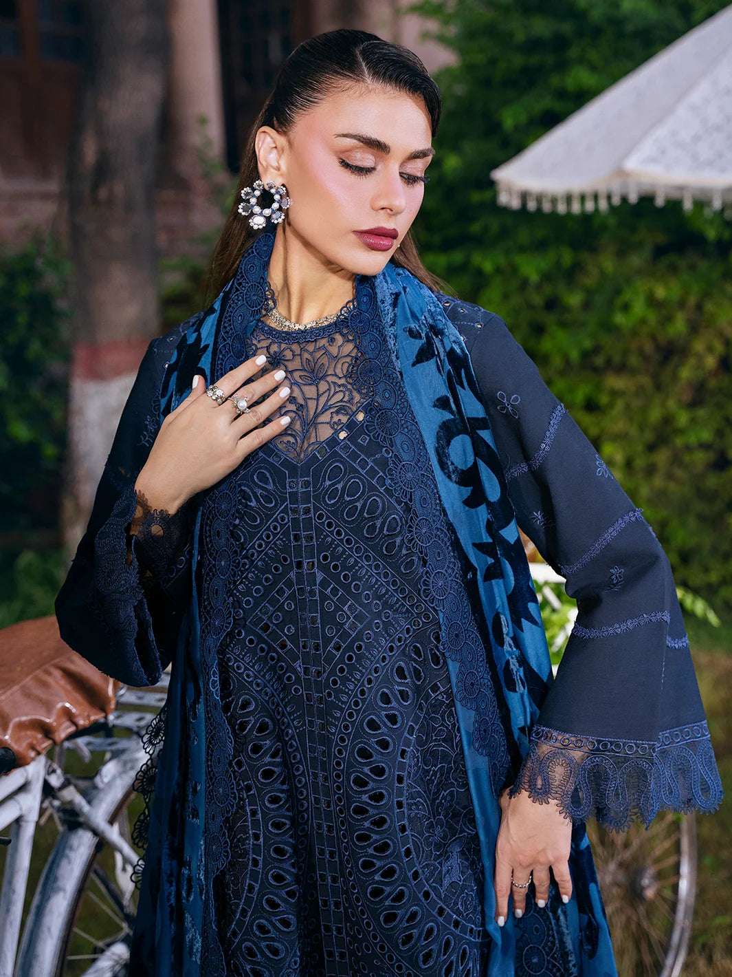 Amelia By Mahnur Luxury Embroidered Corduroy With Palachi Shawl 3PC