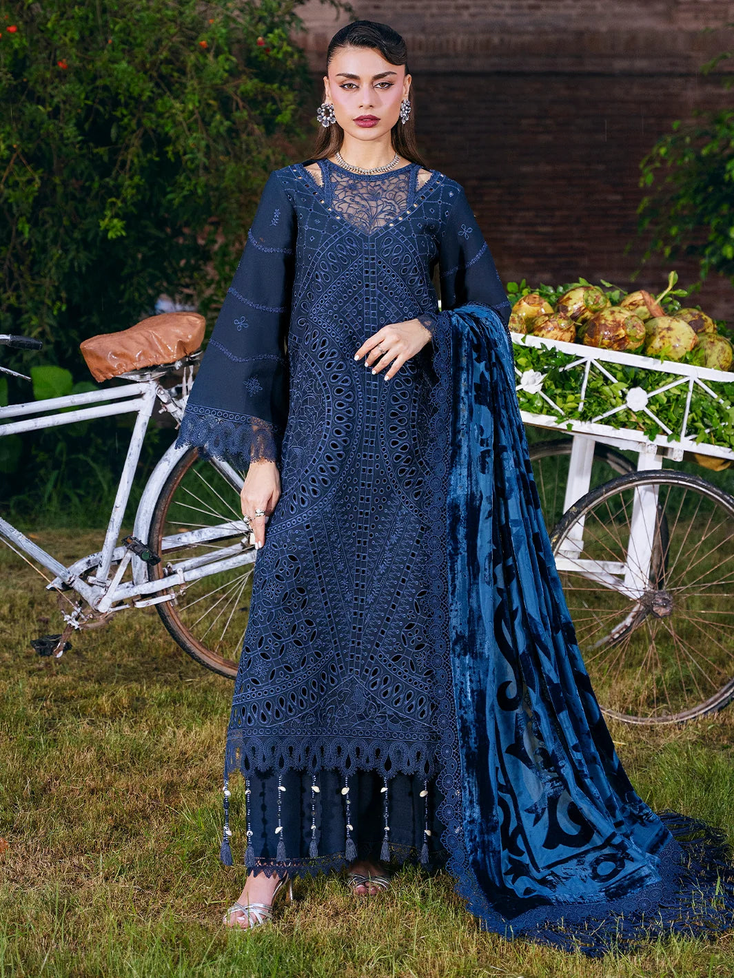 Amelia By Mahnur Luxury Embroidered Corduroy With Palachi Shawl 3PC