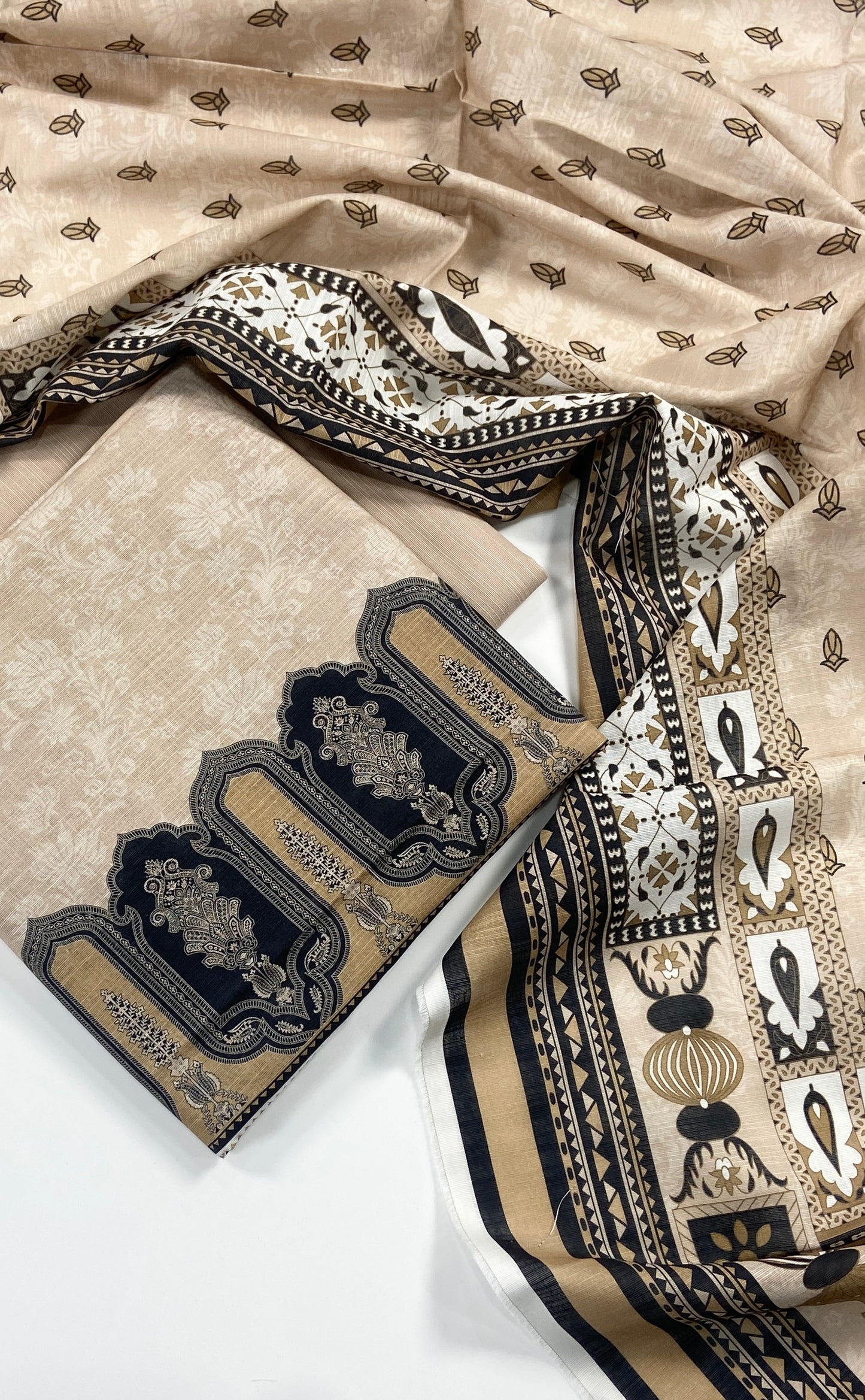 Narmin By Narkins Printed Khaddar 3PC