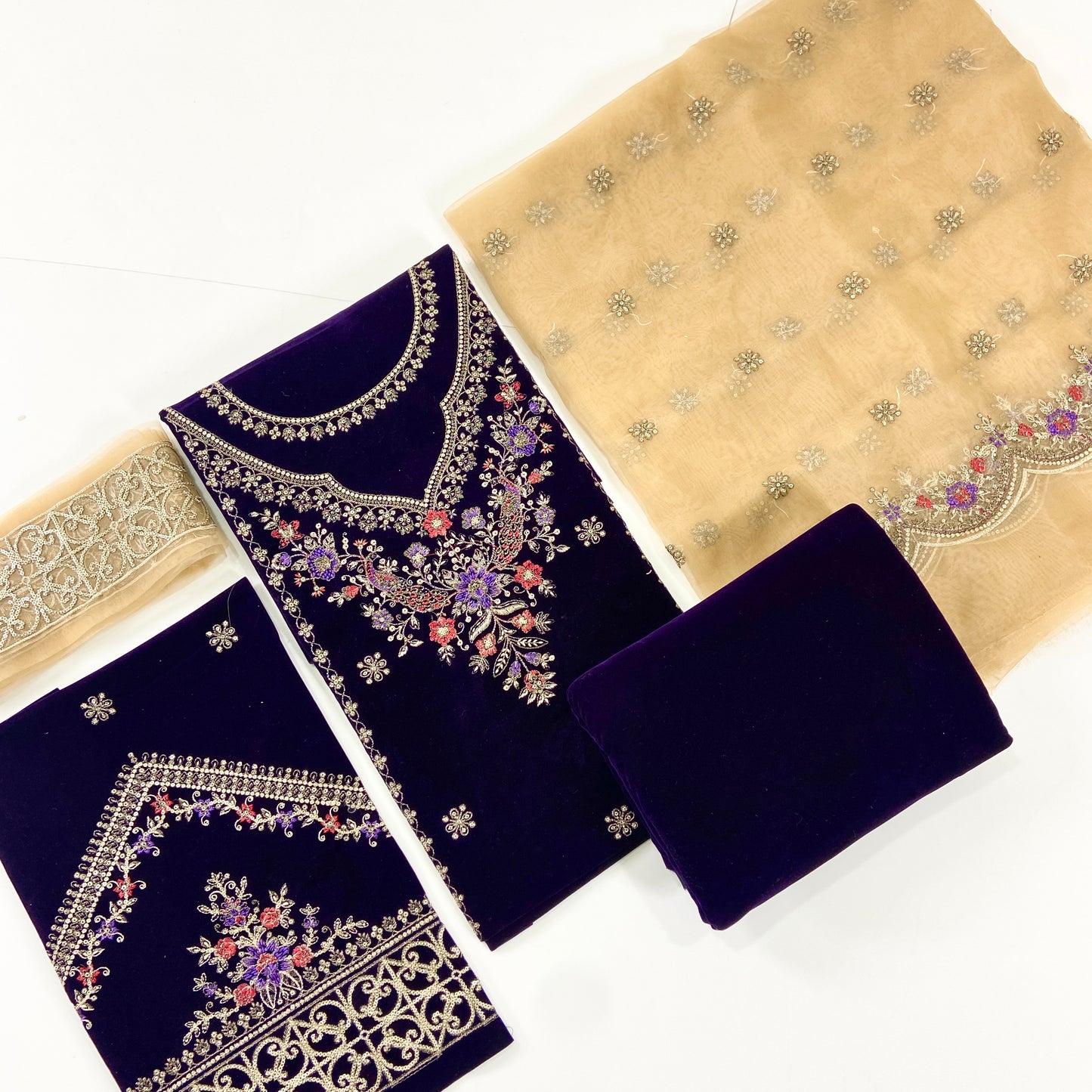 Maria B Sweet Velvet Embroidered 3PC