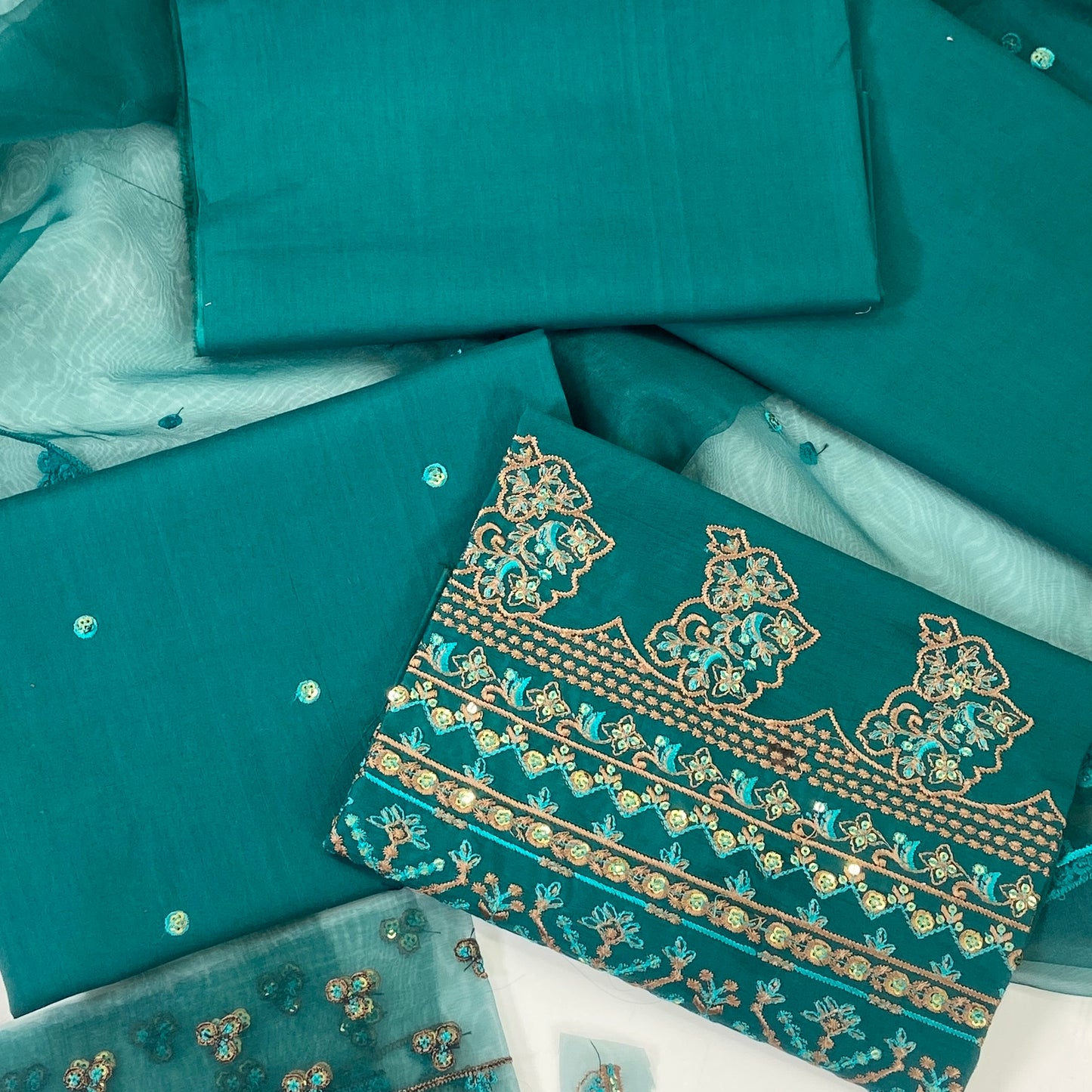 Qalamkar Emb Luxury Lawn-3PC