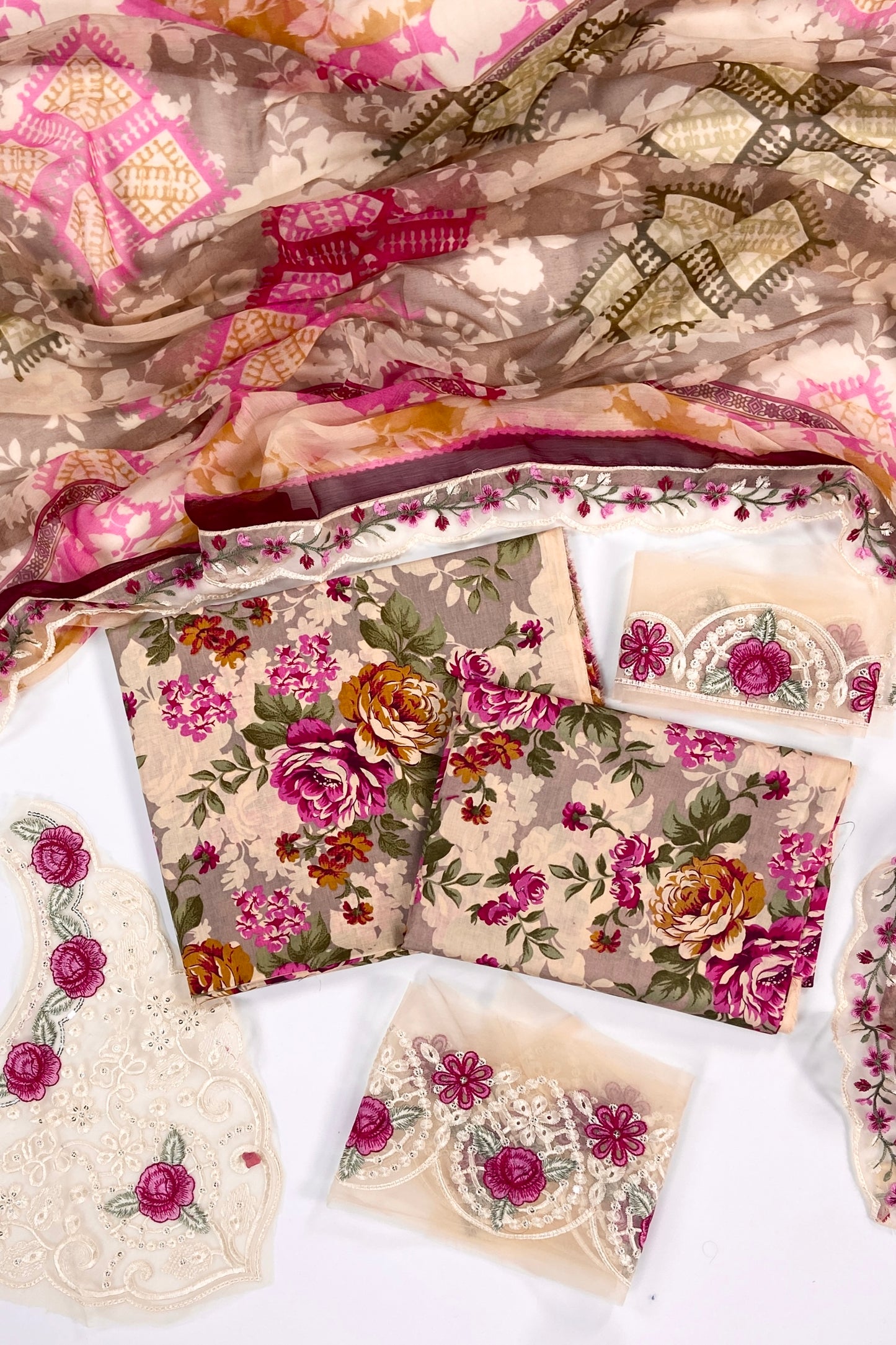 Aneelas Embroiderd & Digital Printed Lawn 3PC