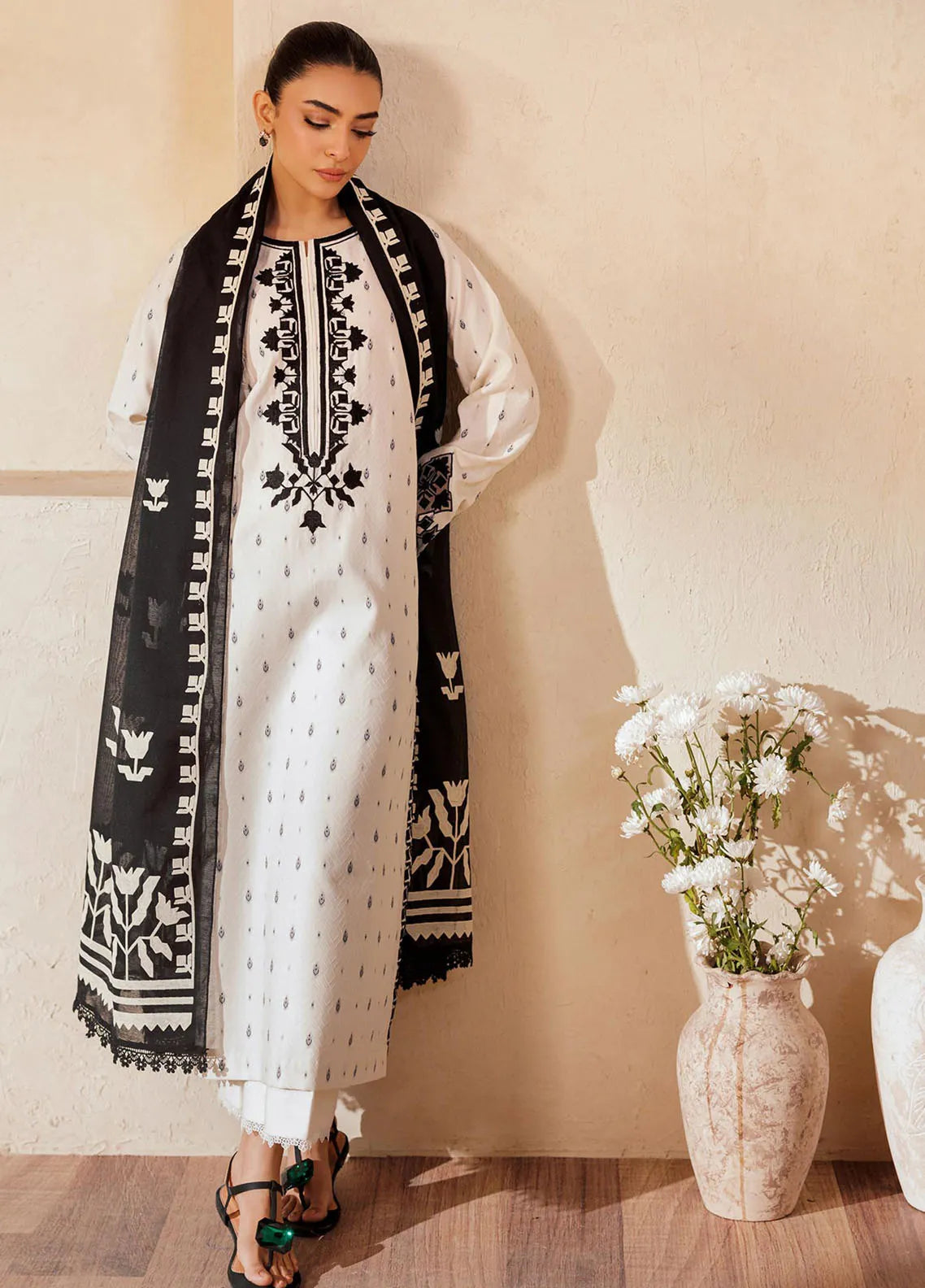 Amari | Rajbari luxury Lawn | 3-PC