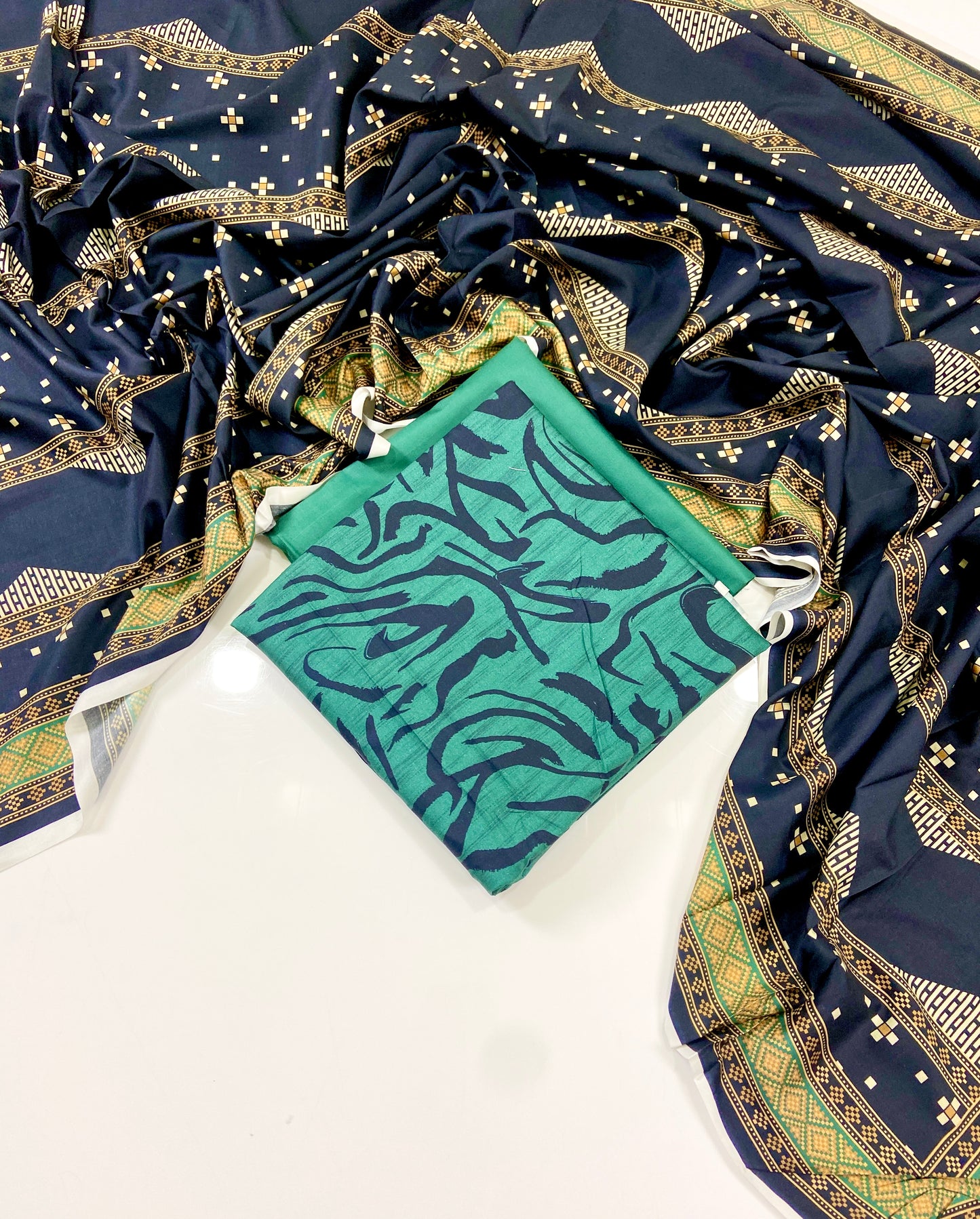 Sapphire Digital Printed Linen 3-PC