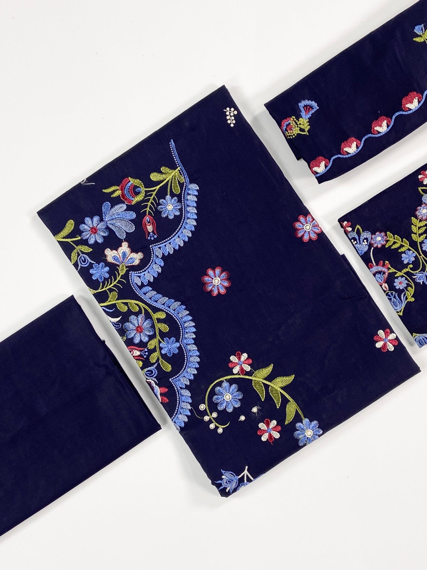 Urge Embroidered Lawn 2PC